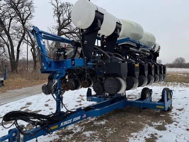2018 Kinze 3500 Planter
