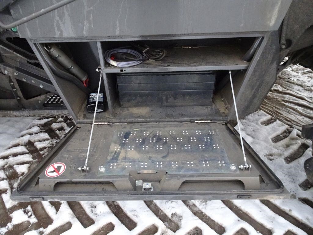 2025 Claas LEXION 8600 Combine