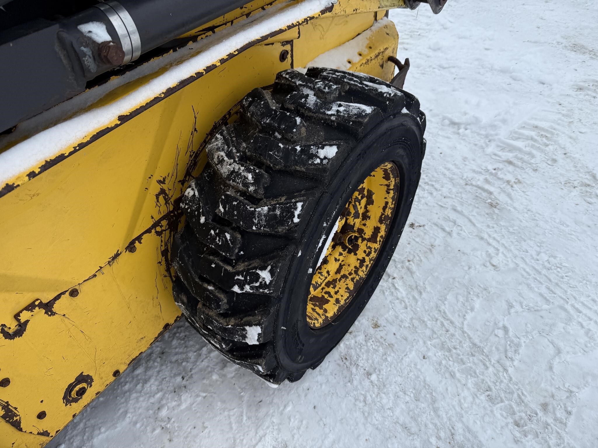  New Holland LS160 Skid Steer
