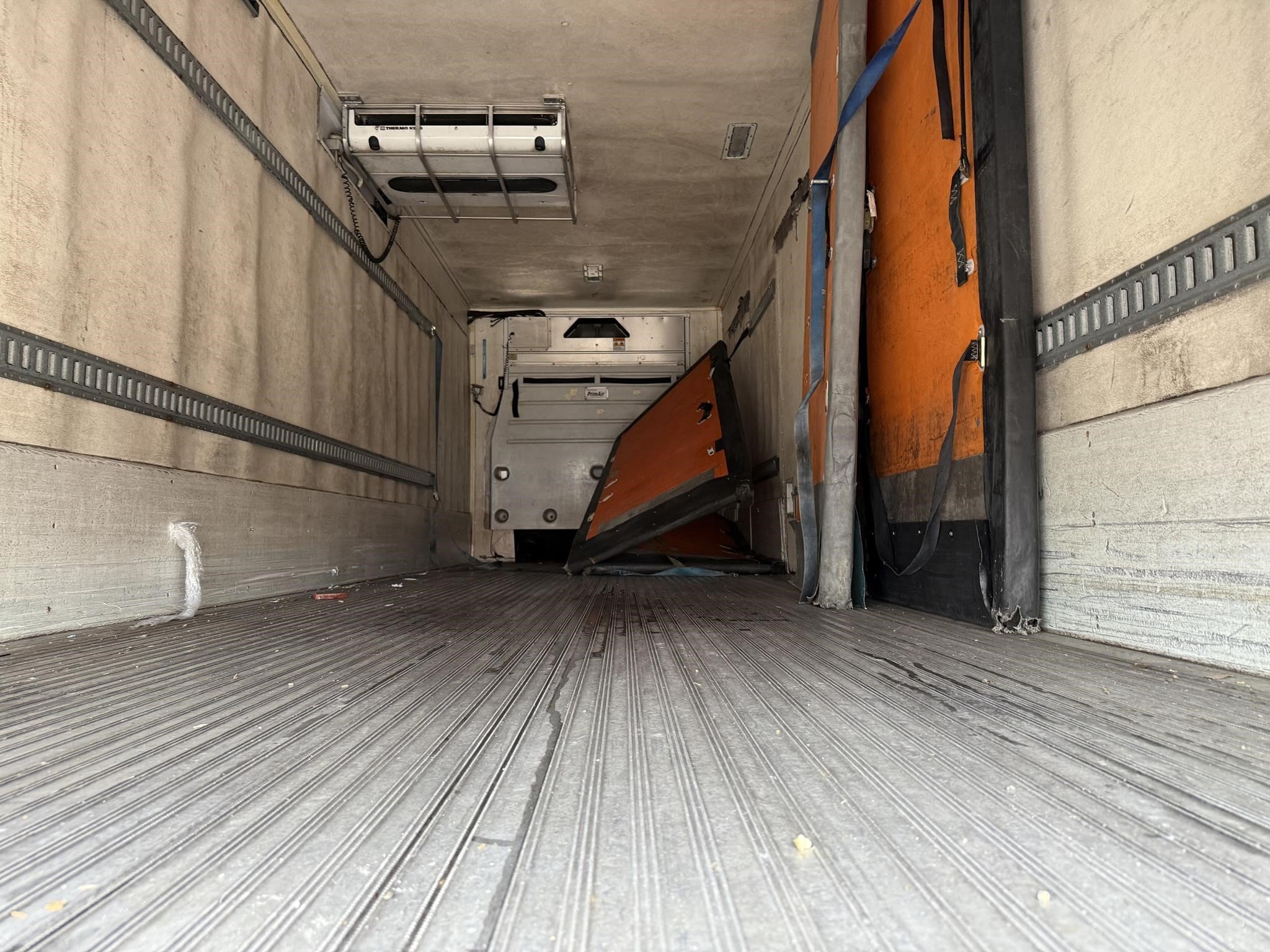 2017 Kidron 28 FT PUP REEFER Box Trucks/Trailer