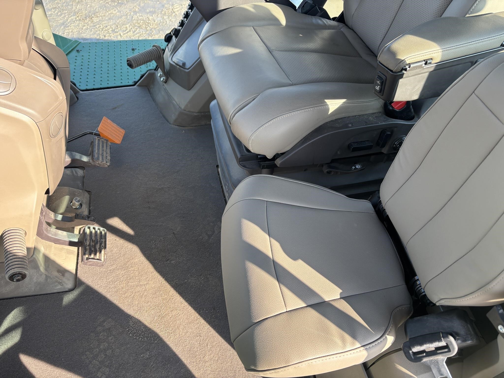 2024 John Deere 9R 440 Tractor