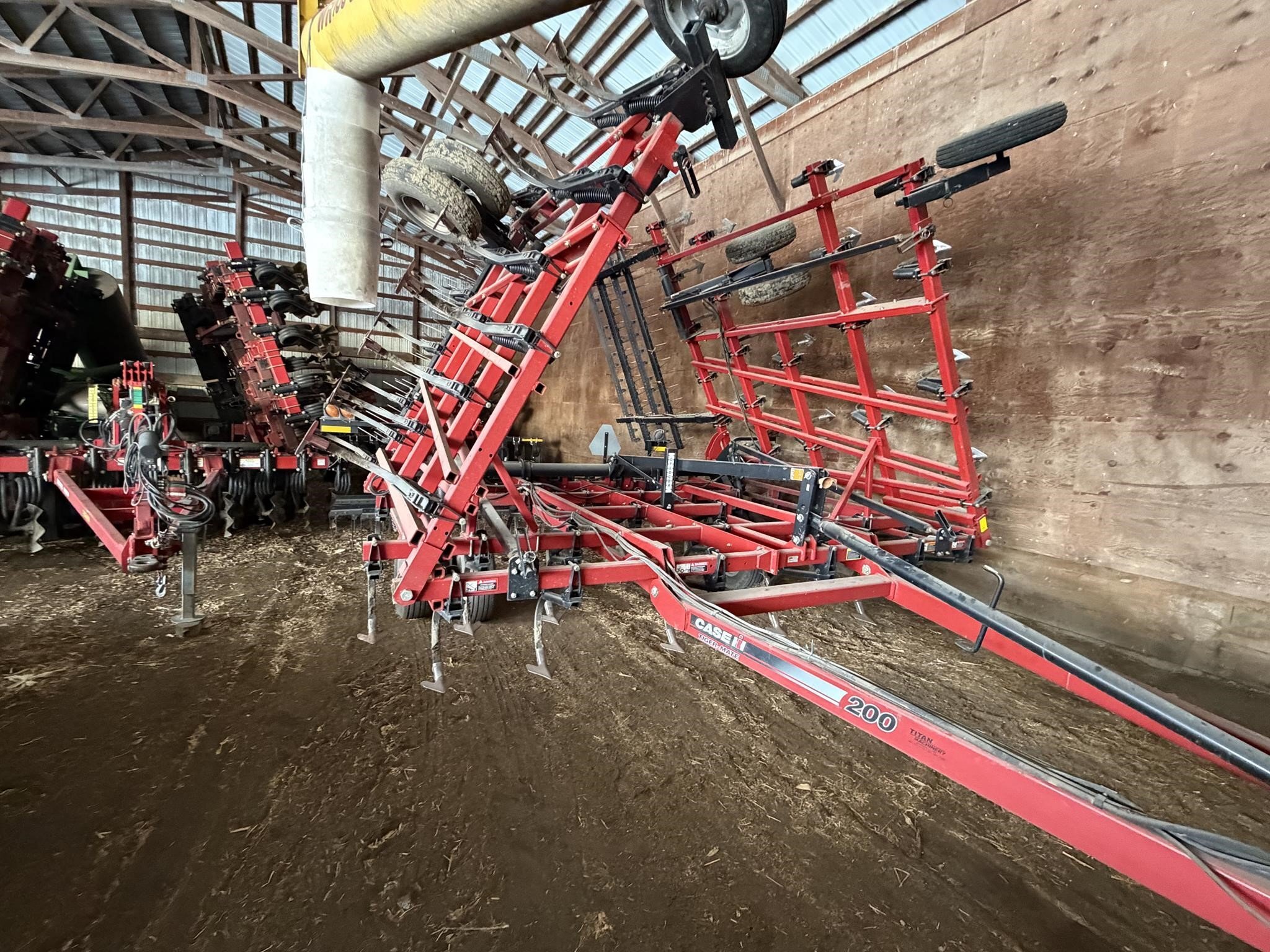 2008 Case IH Tigermate II Field Cultivator