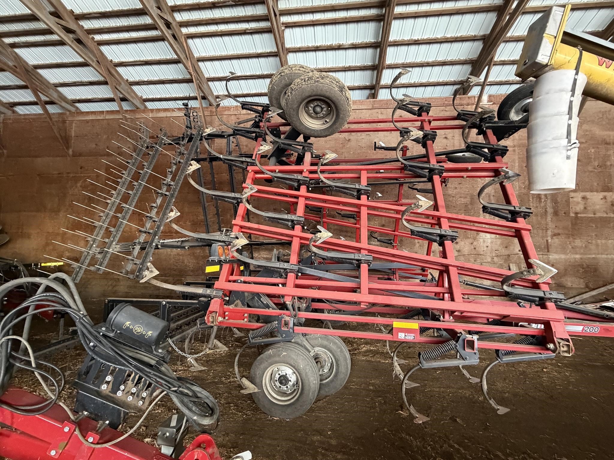 2008 Case IH Tigermate II Field Cultivator