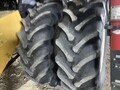 2014 New Holland CR8090 Combine