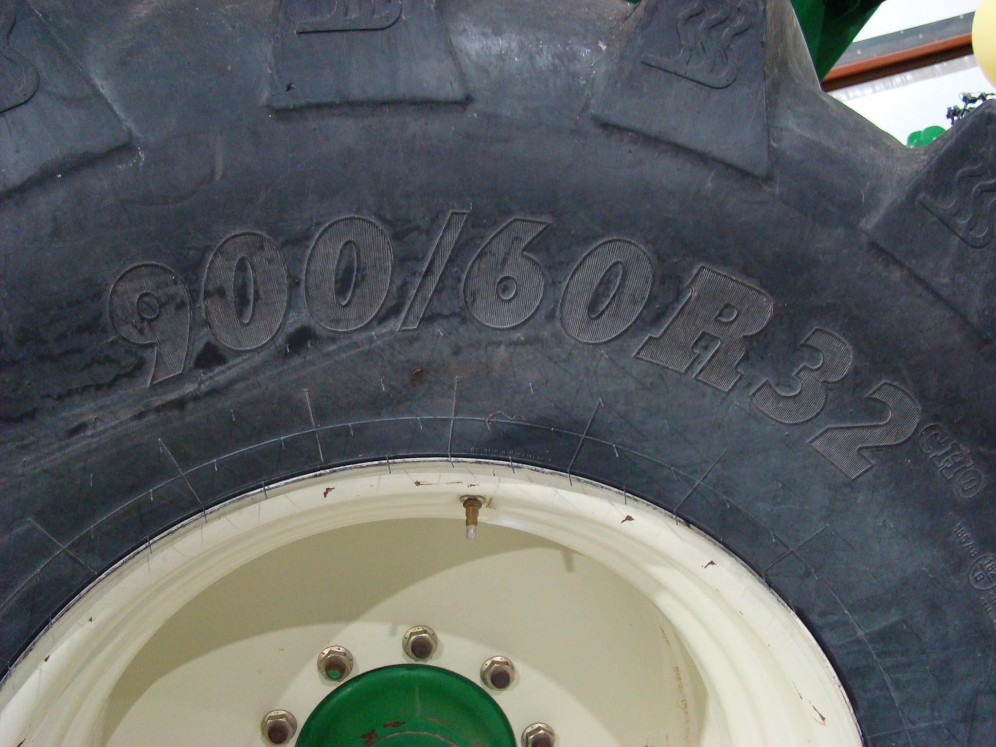2008 Brent 1082 Grain Cart