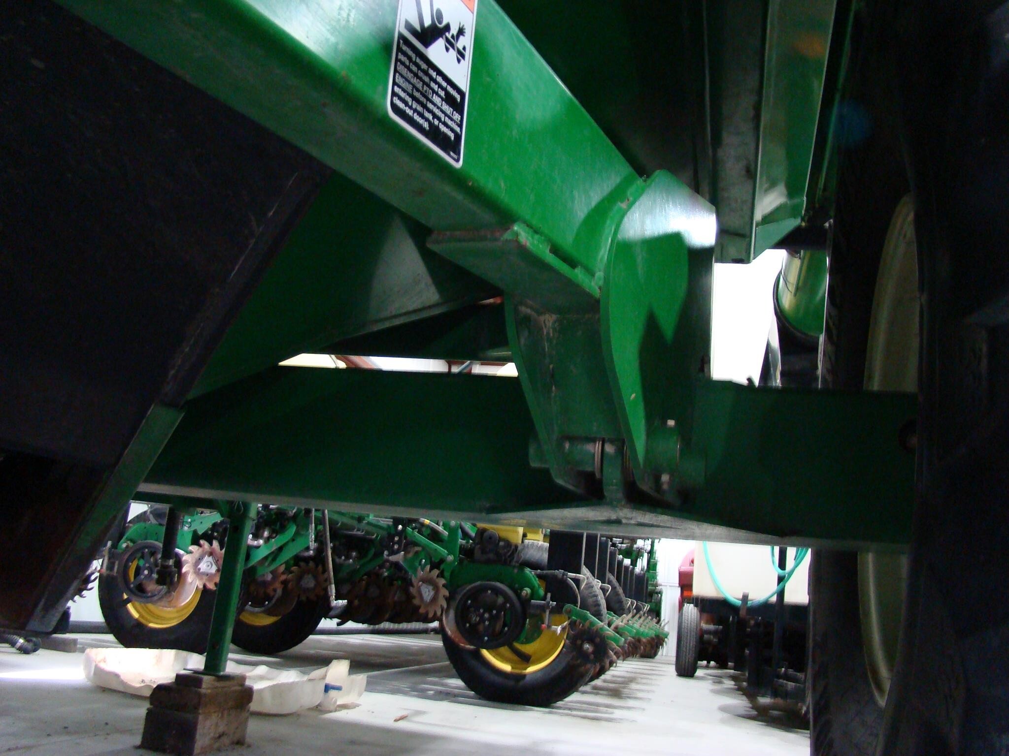 2008 Brent 1082 Grain Cart