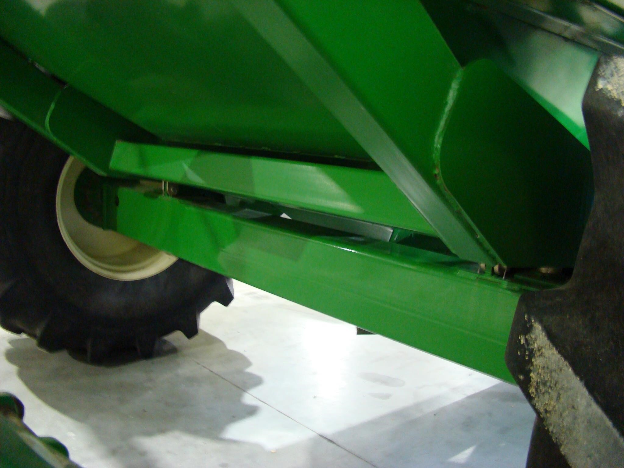 2008 Brent 1082 Grain Cart