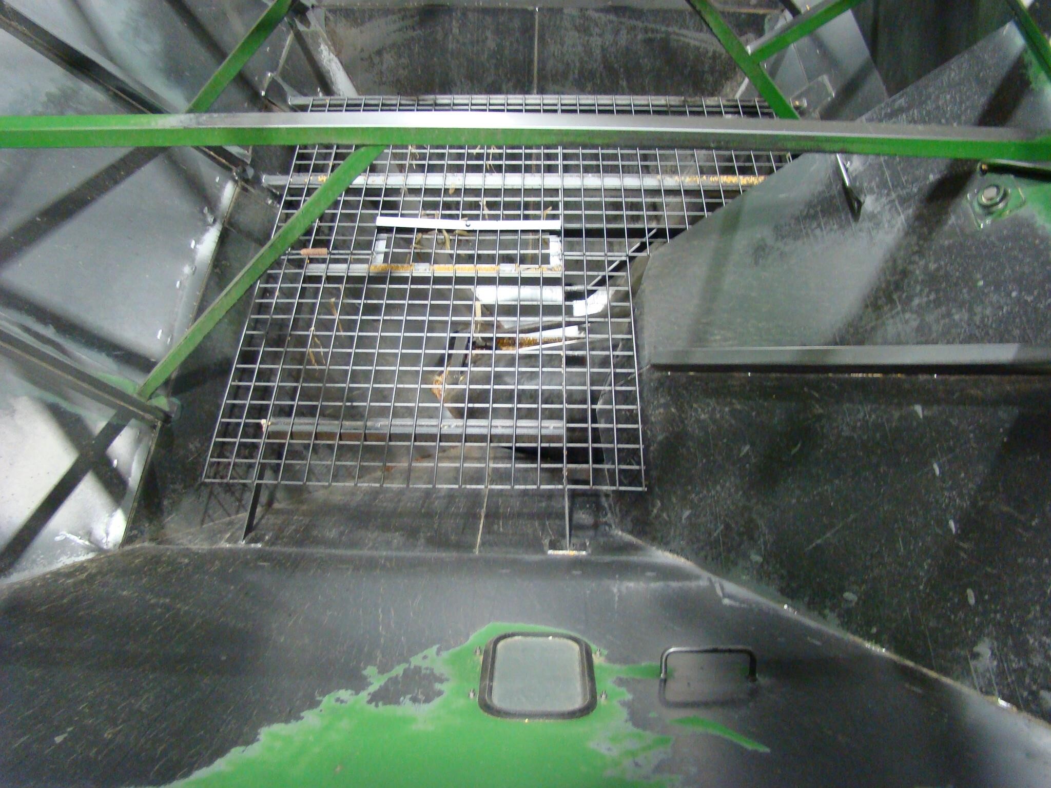 2008 Brent 1082 Grain Cart