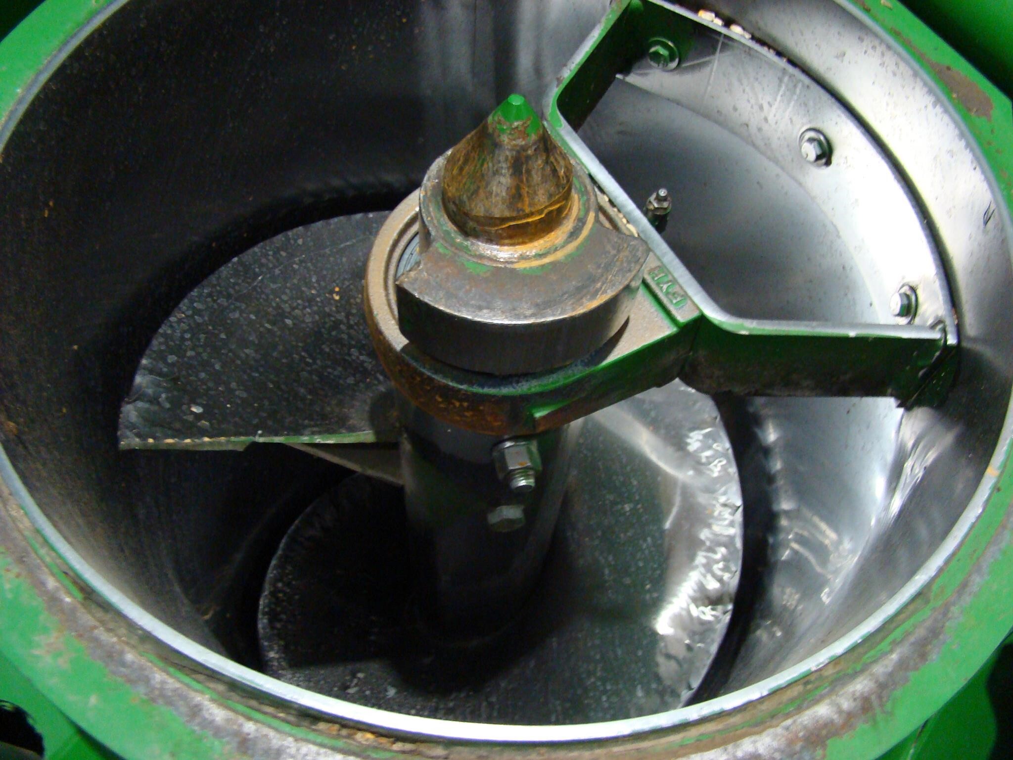 2008 Brent 1082 Grain Cart
