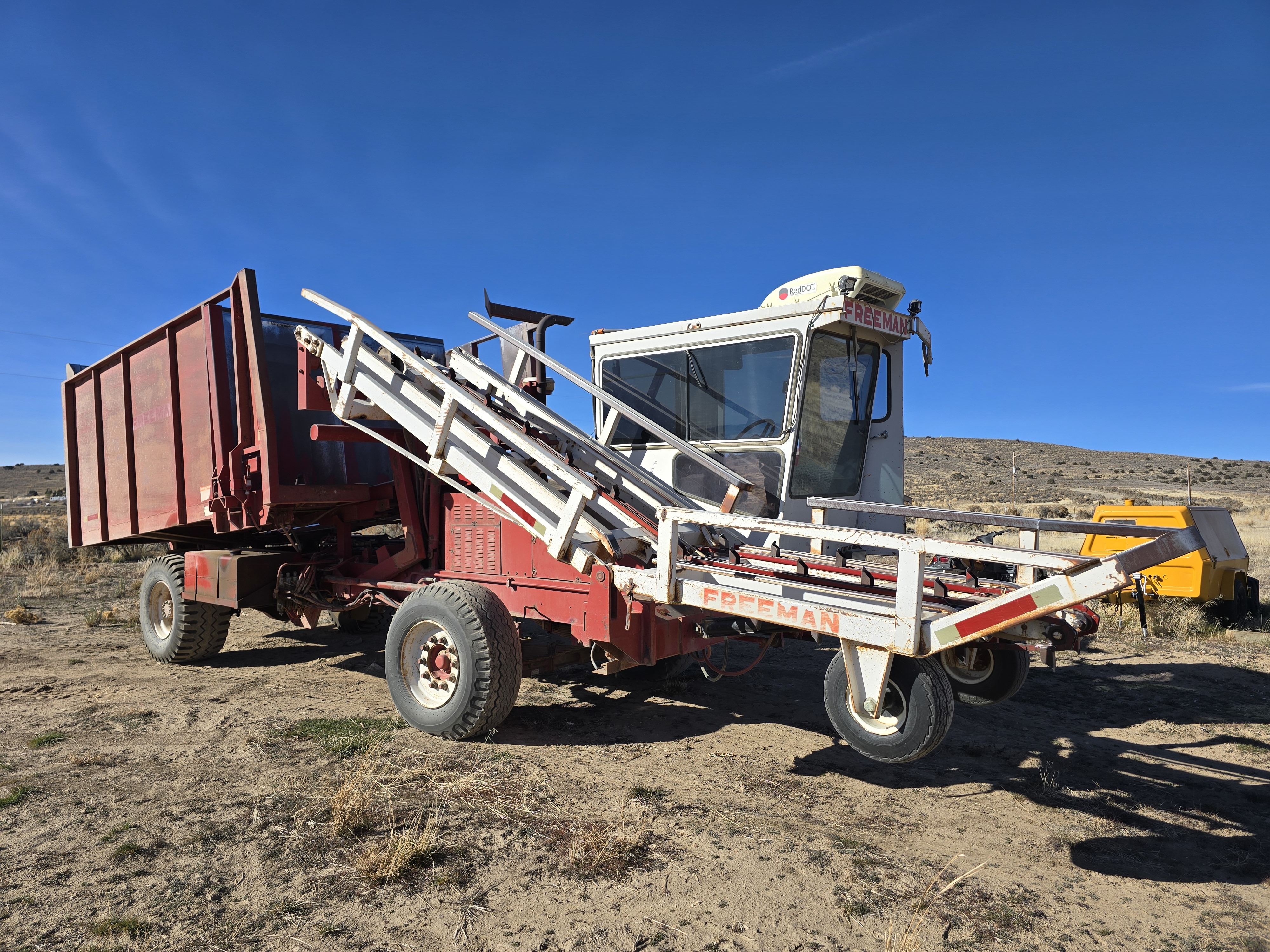Freeman 5000 Bale Wagons and Trailer - $26,500 | Machinery Pete