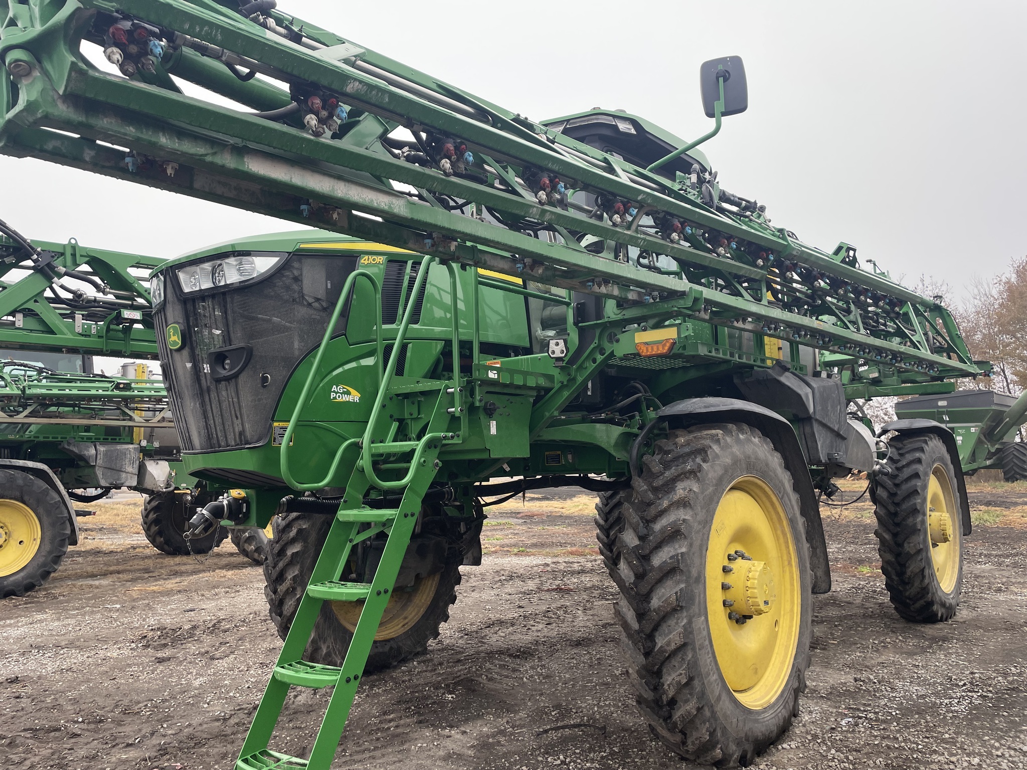 2025 John Deere 410R Self-Propelled Sprayer