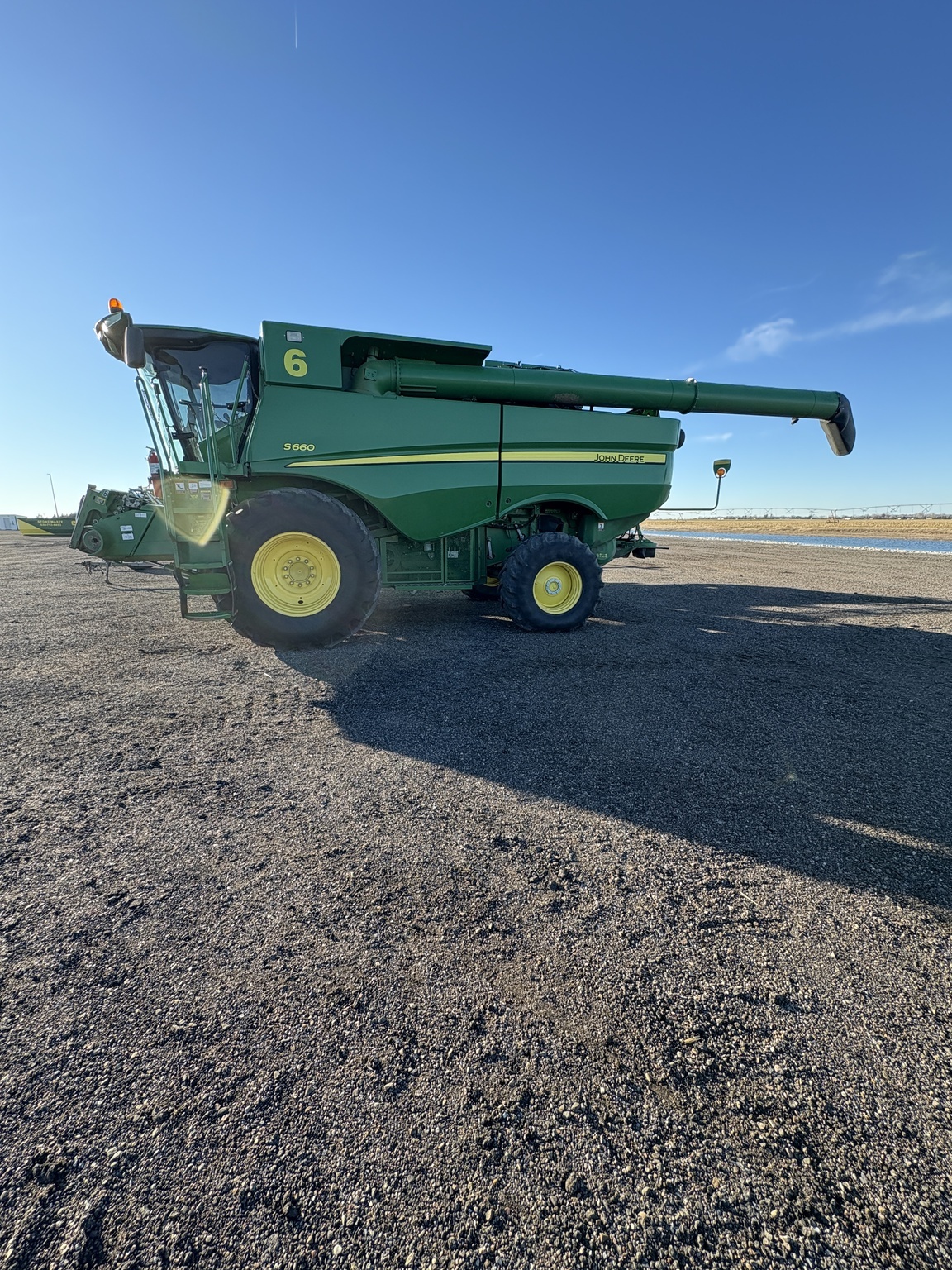 2014 John Deere S660 Combine