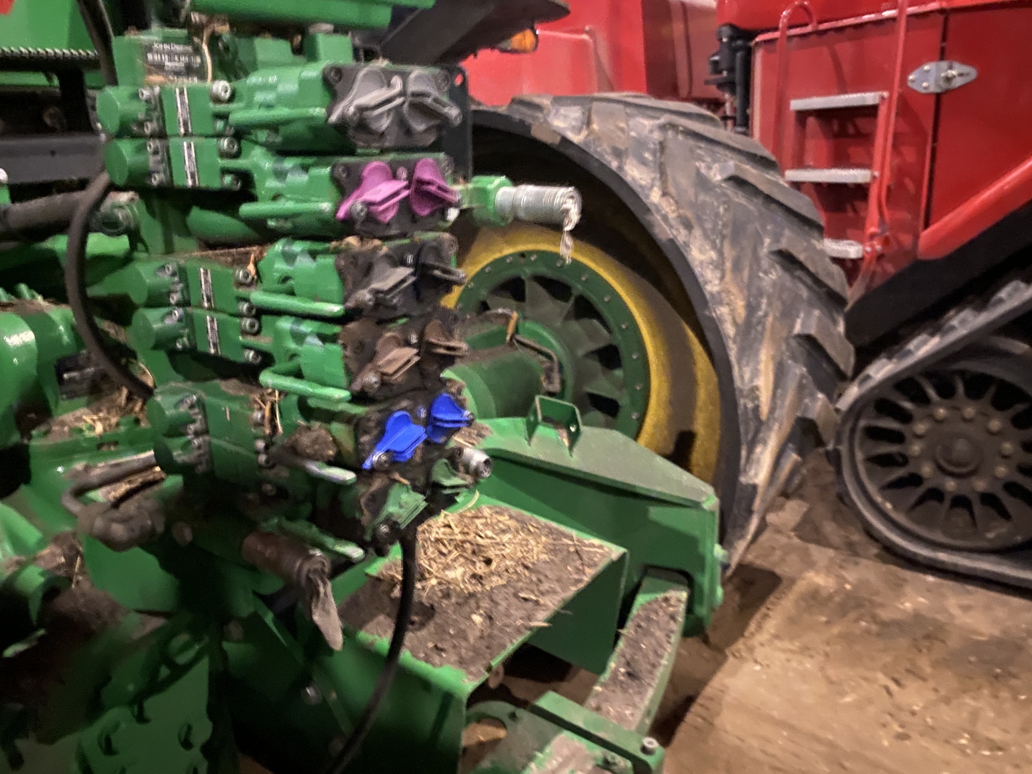 2014 John Deere 9560RT Tractor