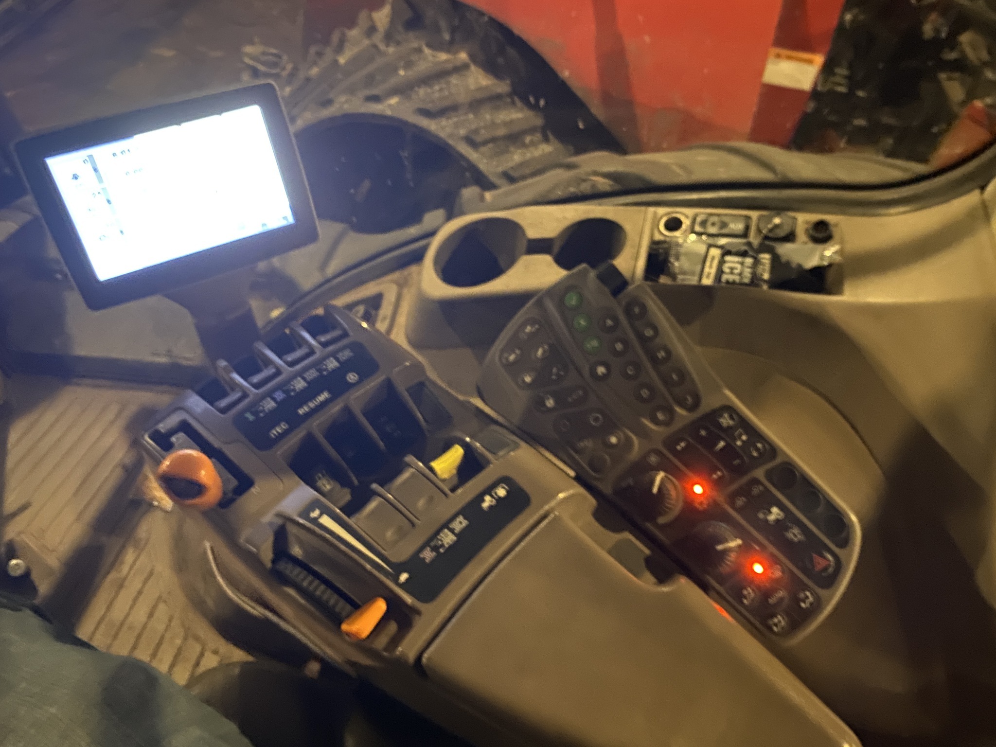 2014 John Deere 9560RT Tractor