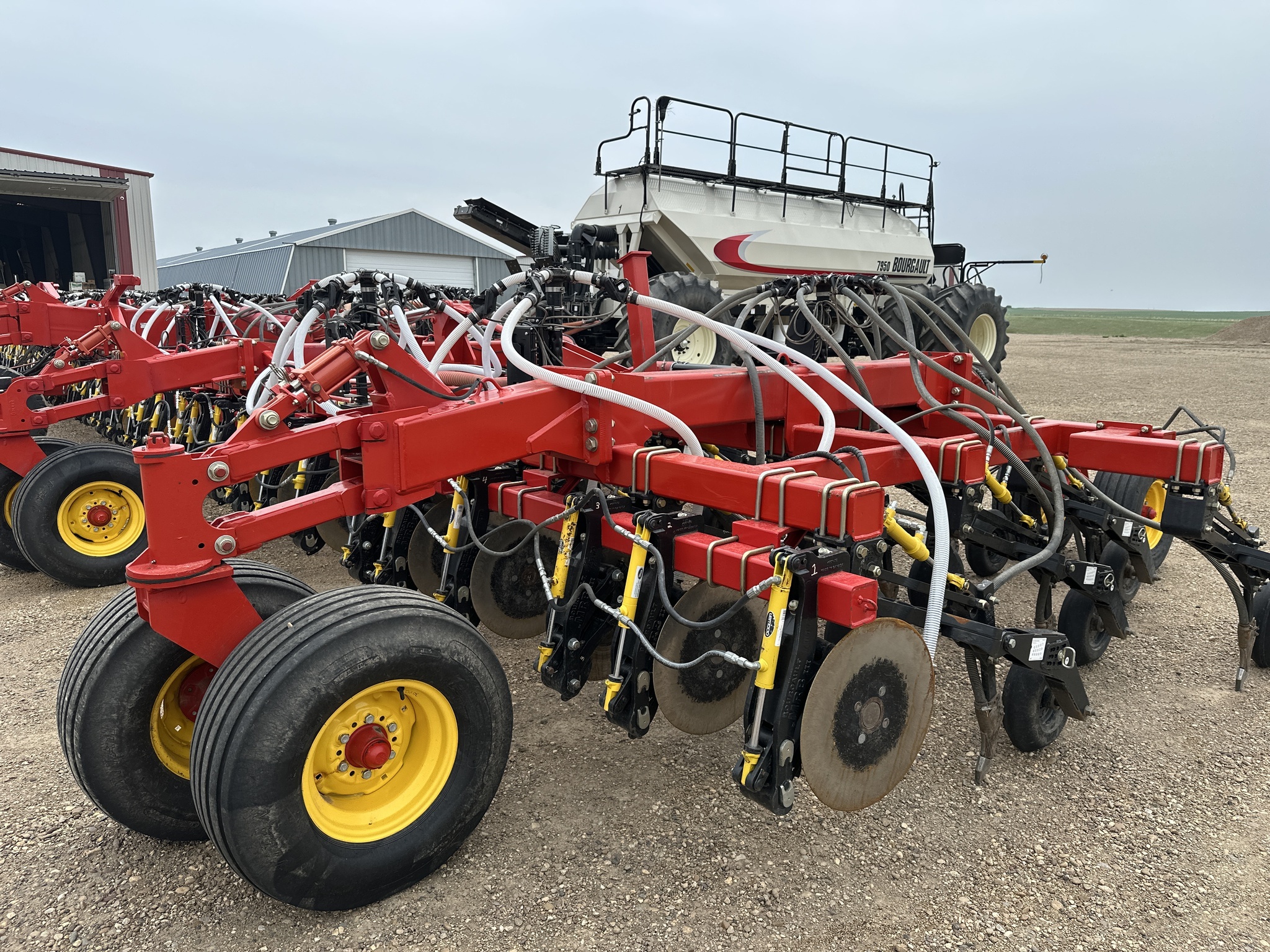2014 Bourgault 3320-76 Air Seeder