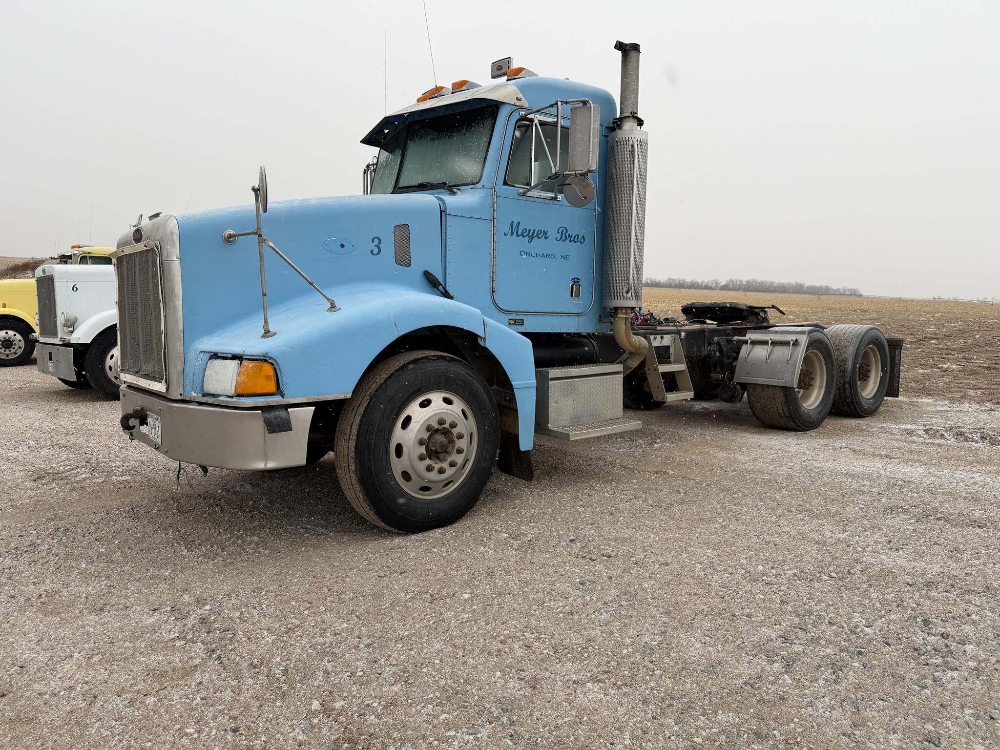 2004 Peterbilt 385 Dump Trucks/Trailer