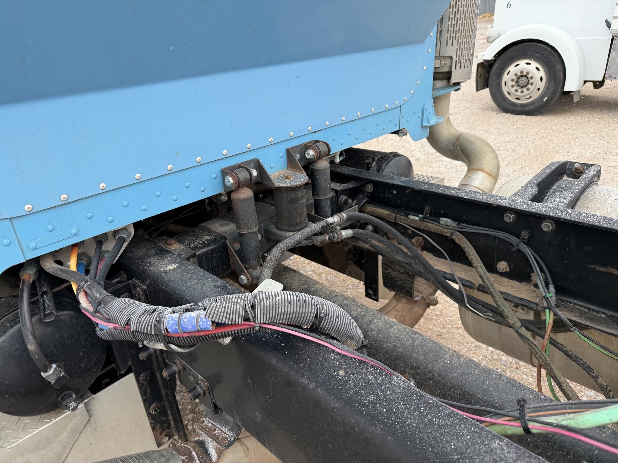 2004 Peterbilt 385 Dump Trucks/Trailer