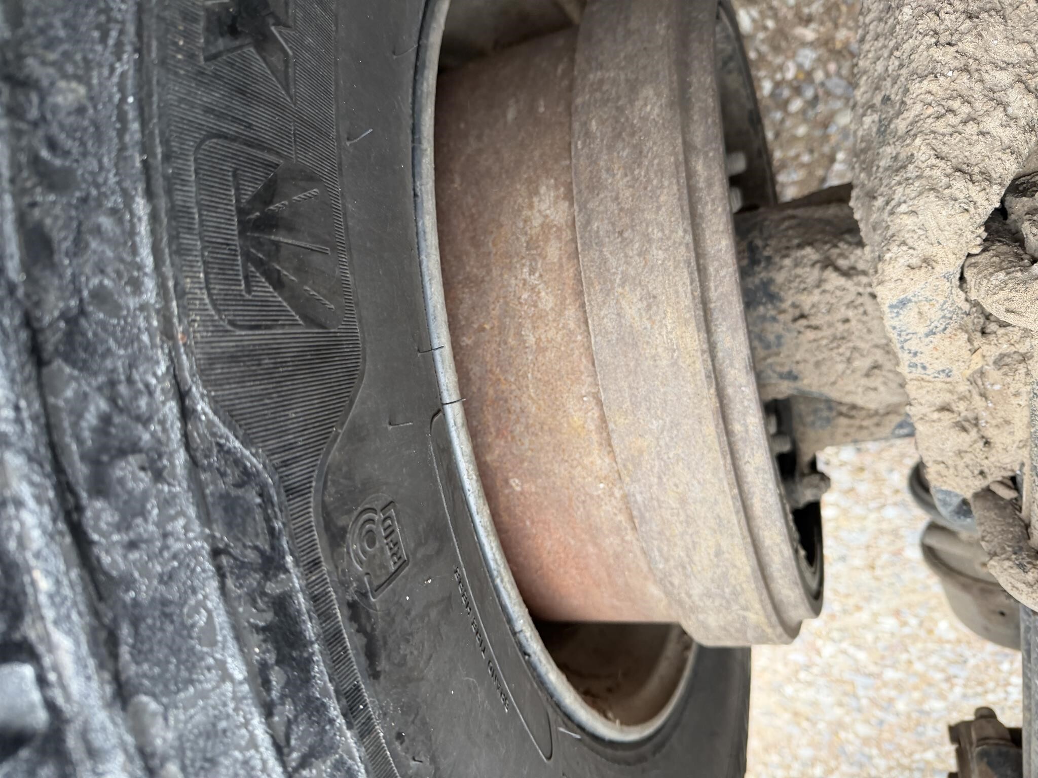 2004 Peterbilt 385 Dump Trucks/Trailer