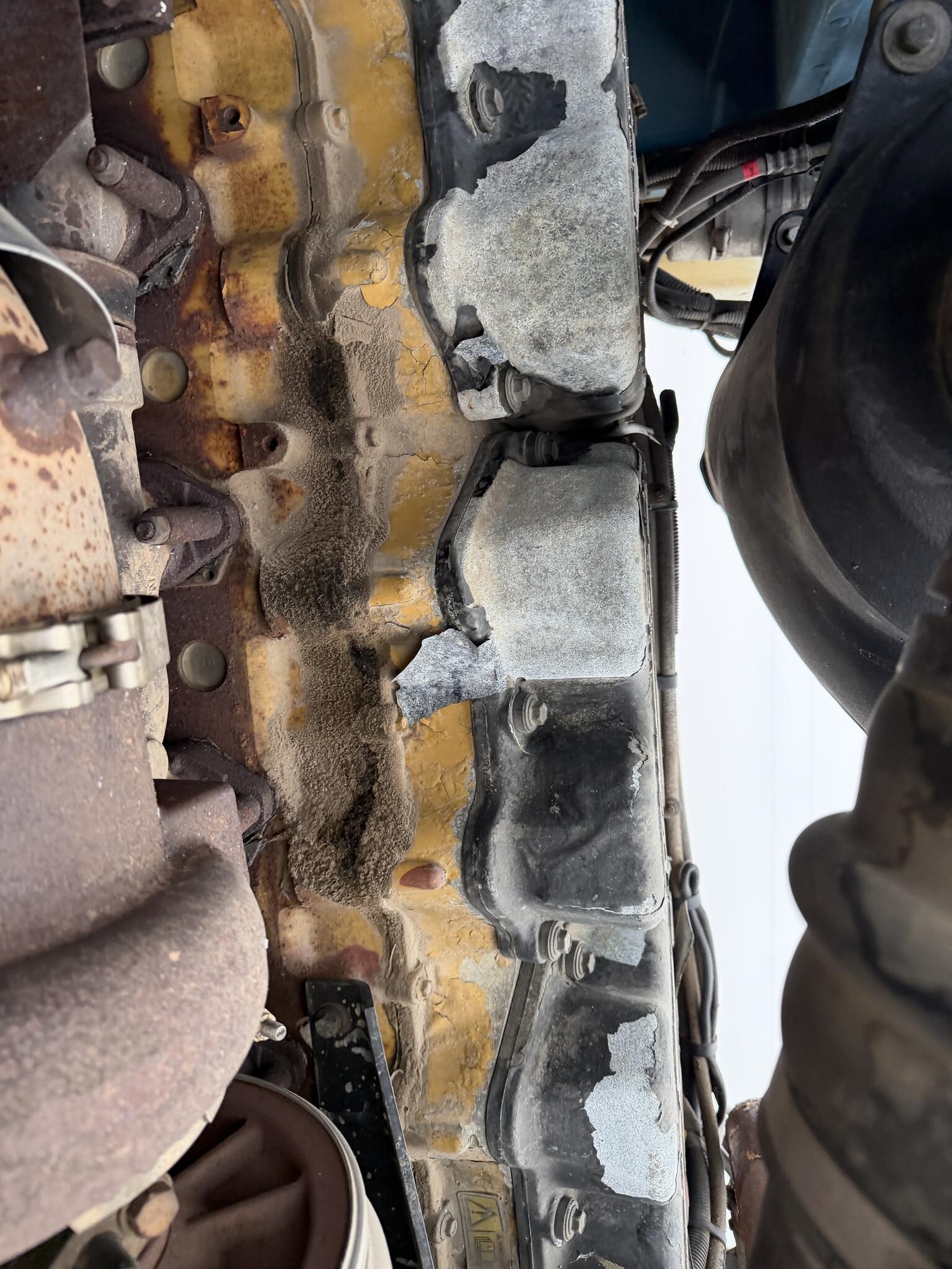 2004 Peterbilt 385 Dump Trucks/Trailer