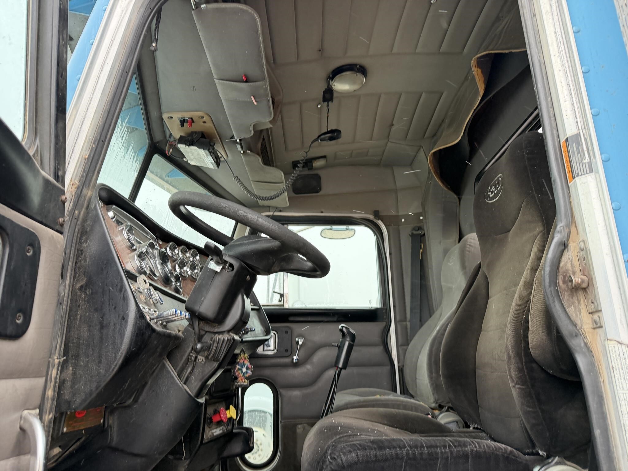 2004 Peterbilt 385 Dump Trucks/Trailer