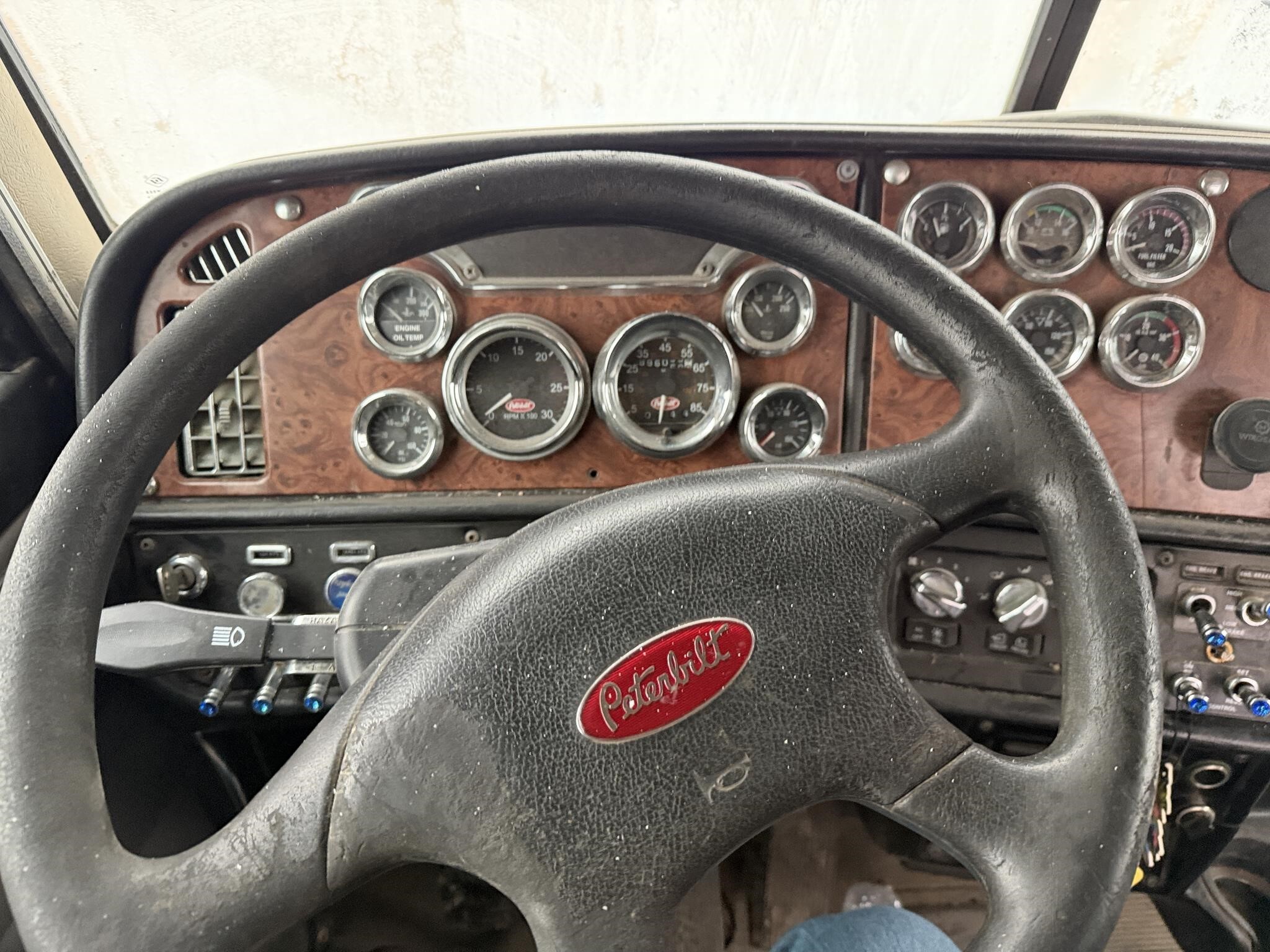 2004 Peterbilt 385 Dump Trucks/Trailer