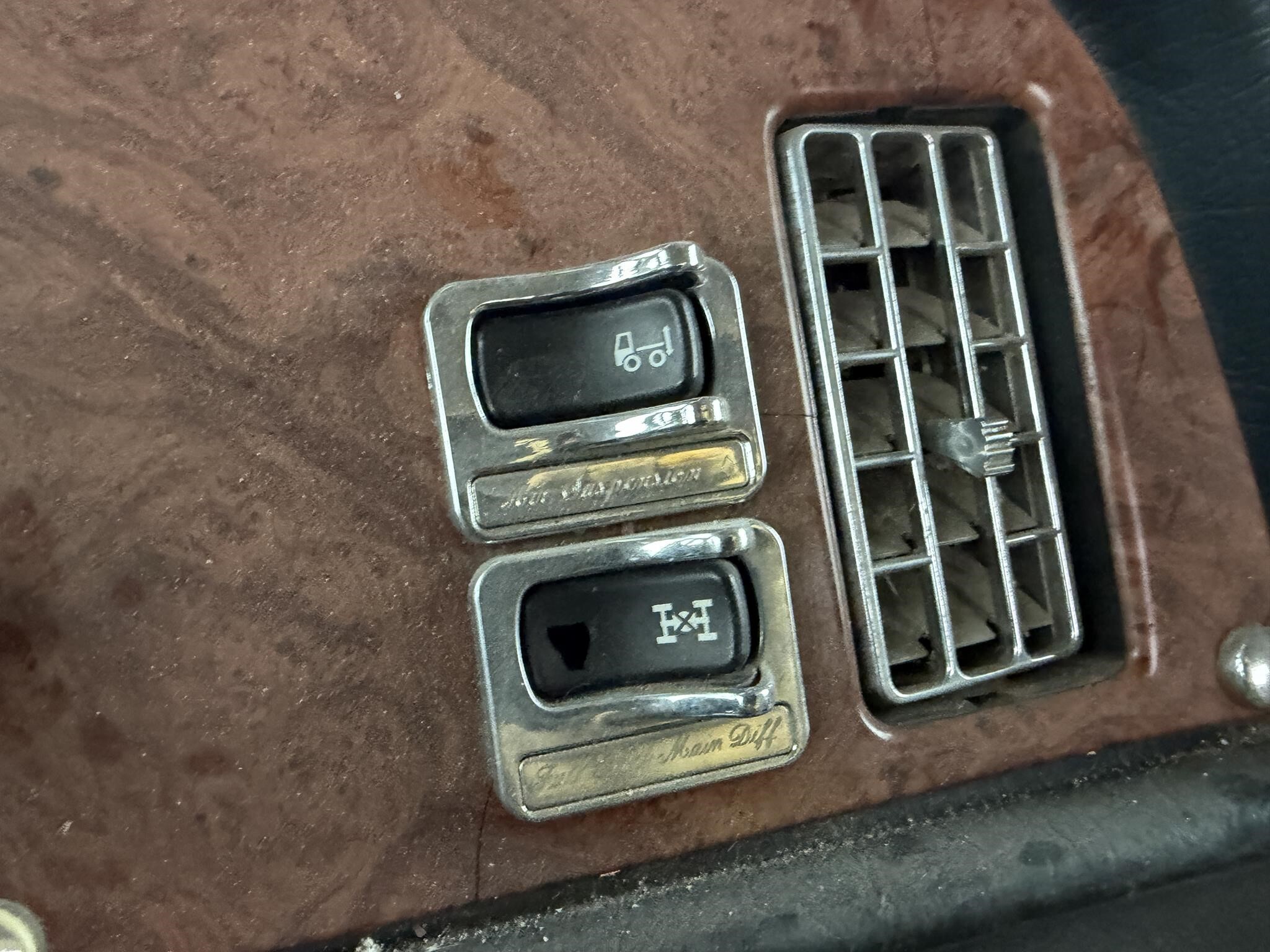 2004 Peterbilt 385 Dump Trucks/Trailer