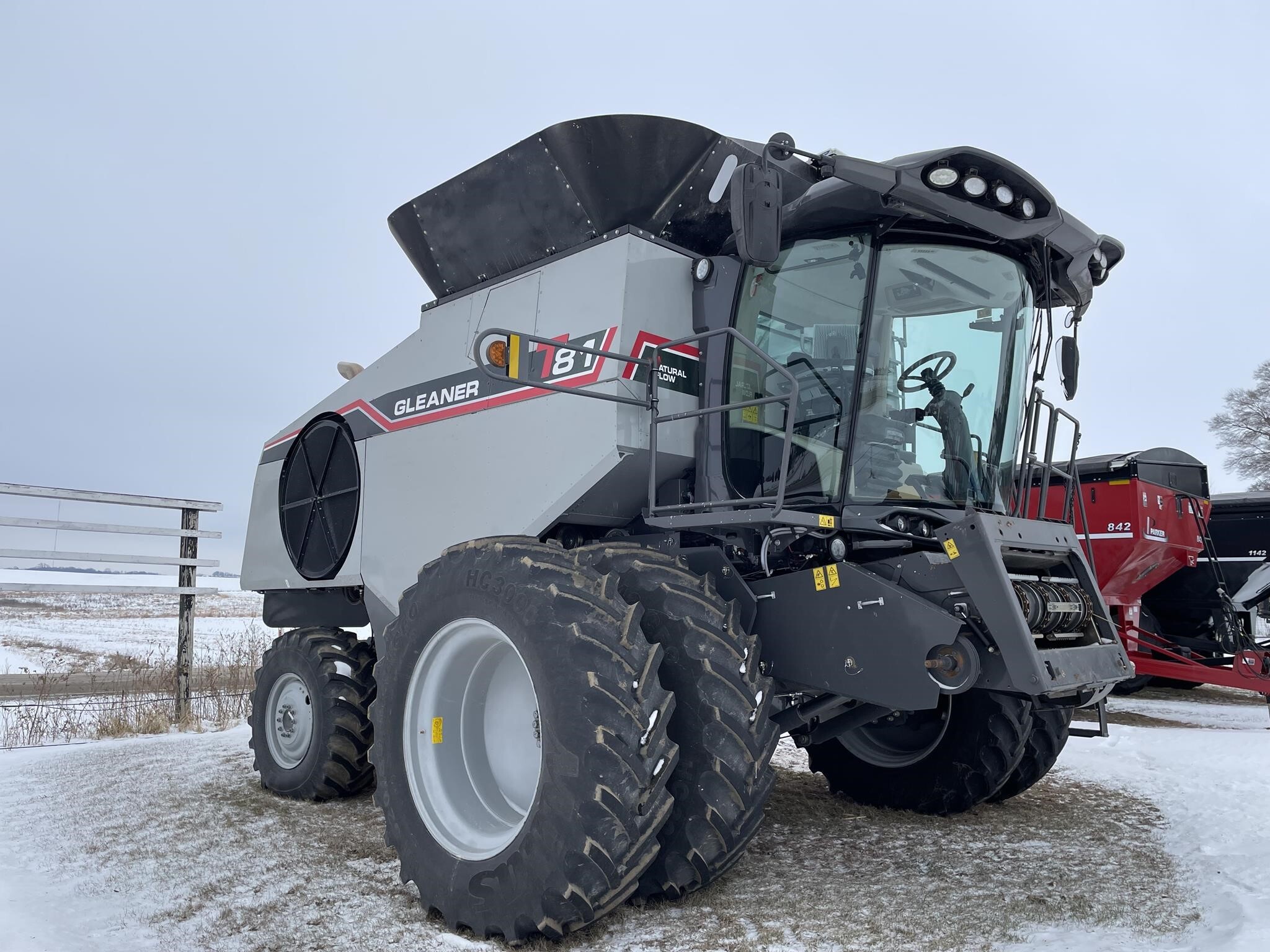 2025 Gleaner T81 Combine