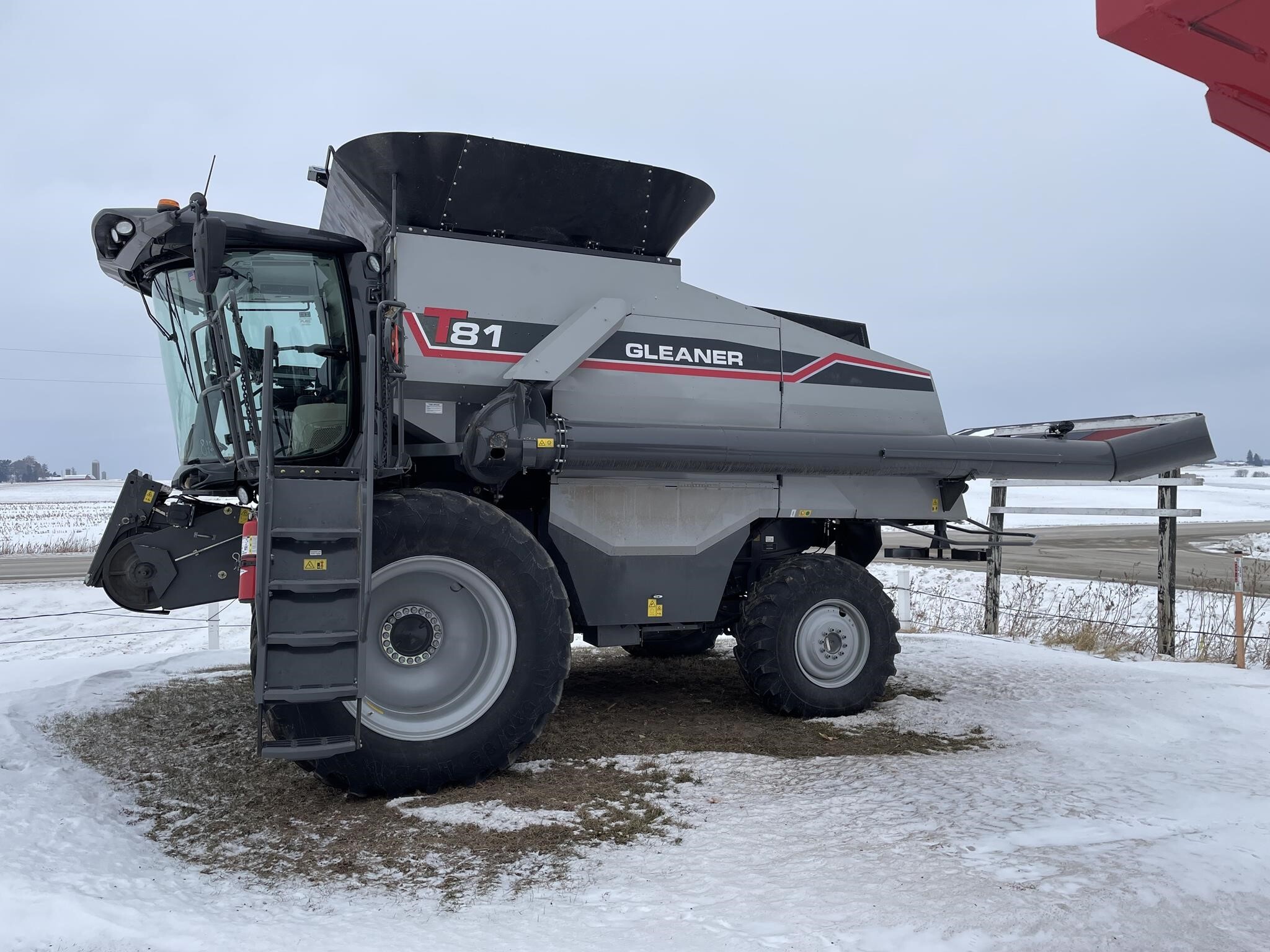 2025 Gleaner T81 Combine