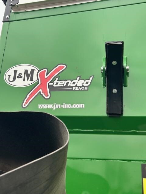 2022 J&M 1432-22S Grain Cart