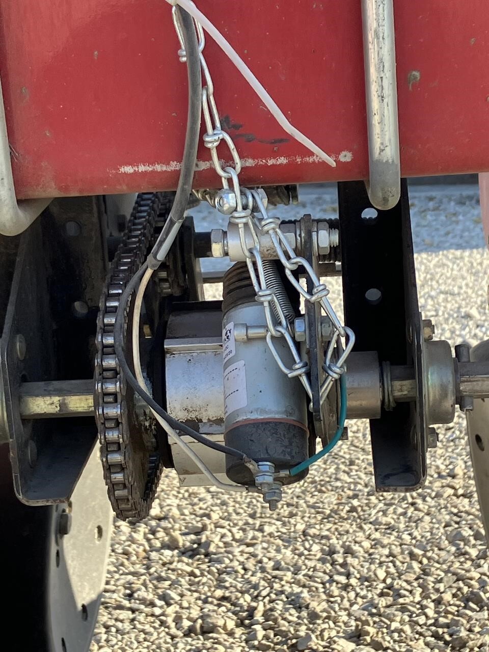 2004 White 8222 Planter