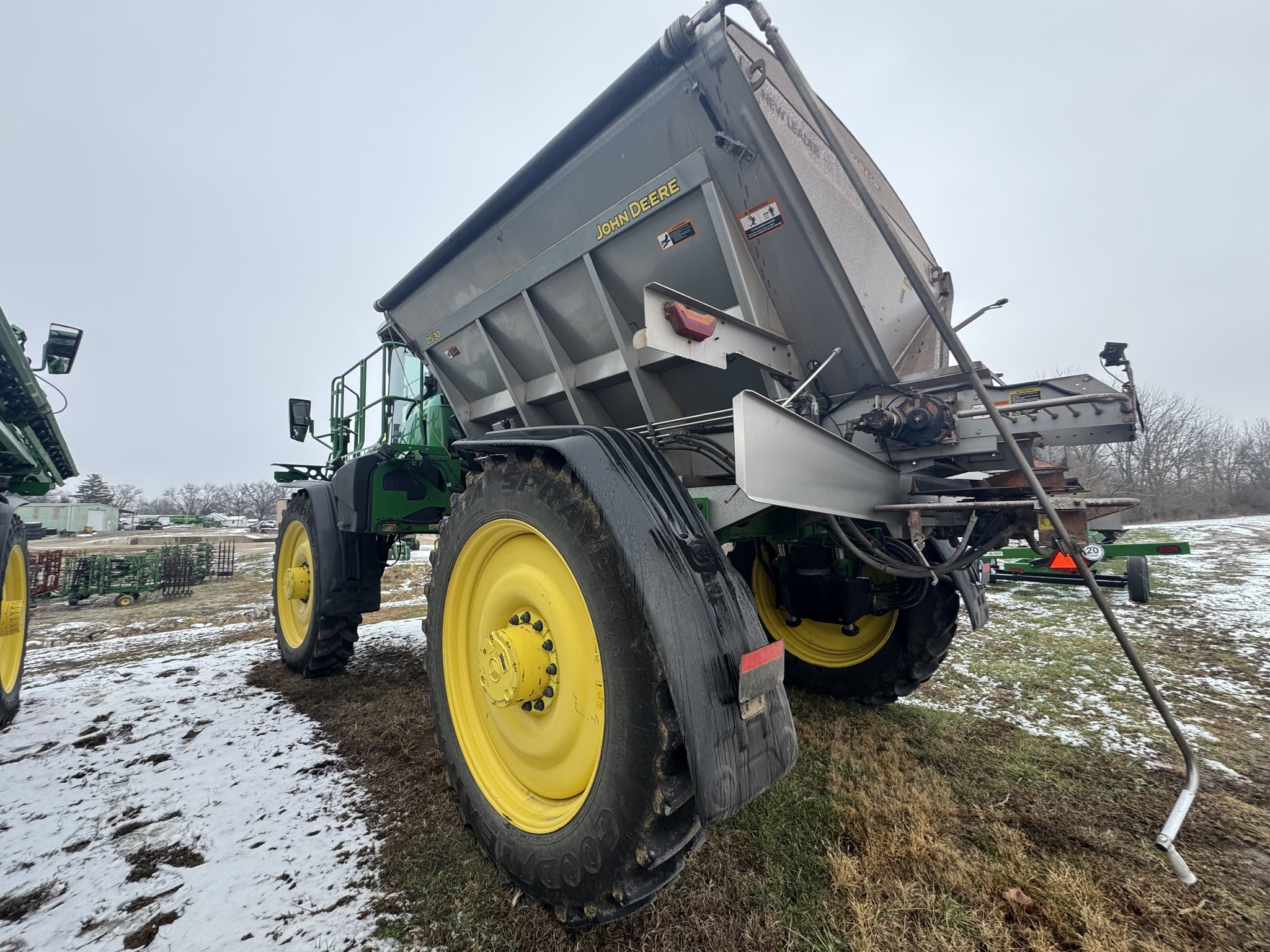 2022 John Deere 600R Loader and Skid Steer Attachment