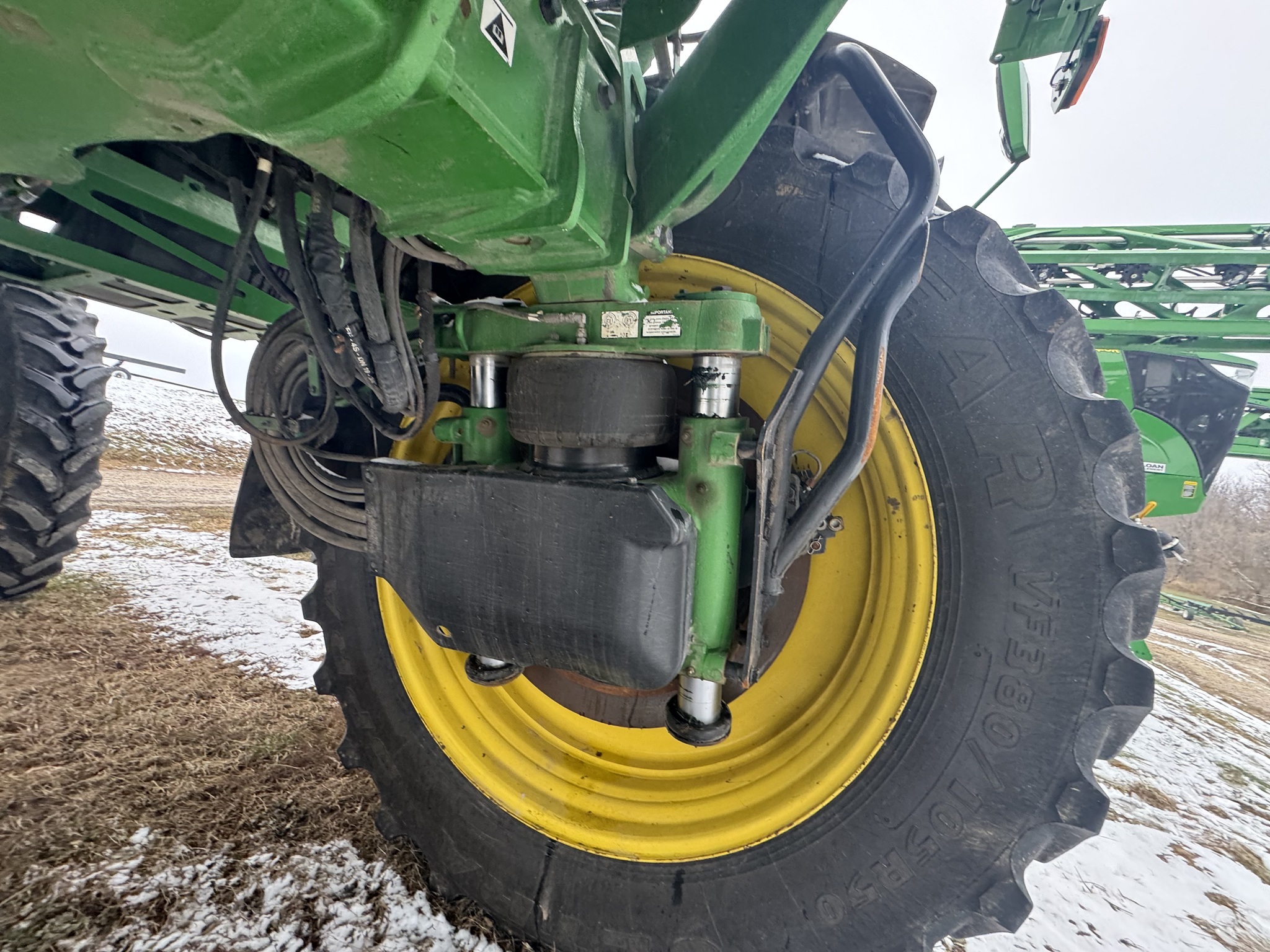 2022 John Deere 600R Loader and Skid Steer Attachment