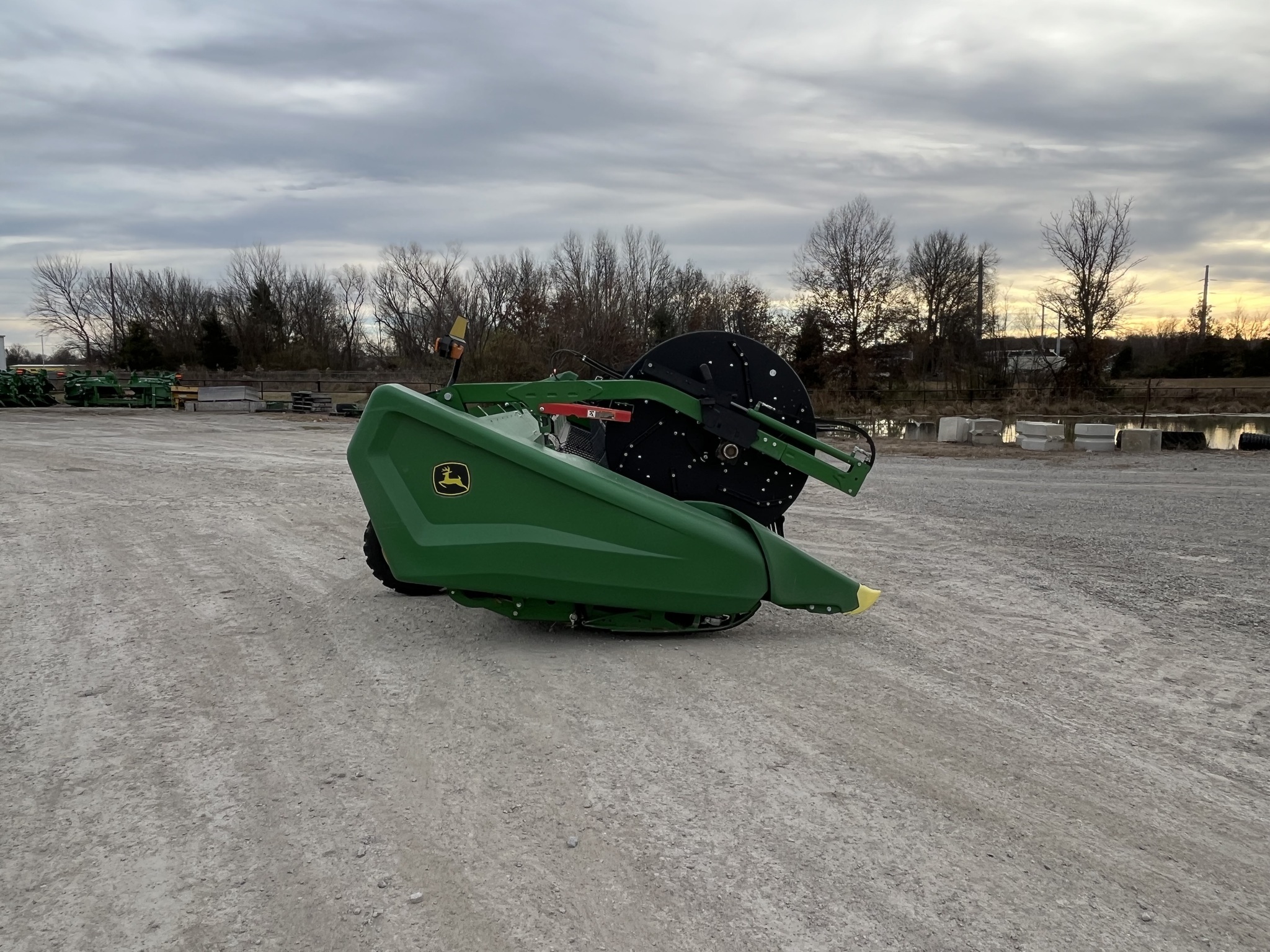 2022 John Deere HD50F Platform