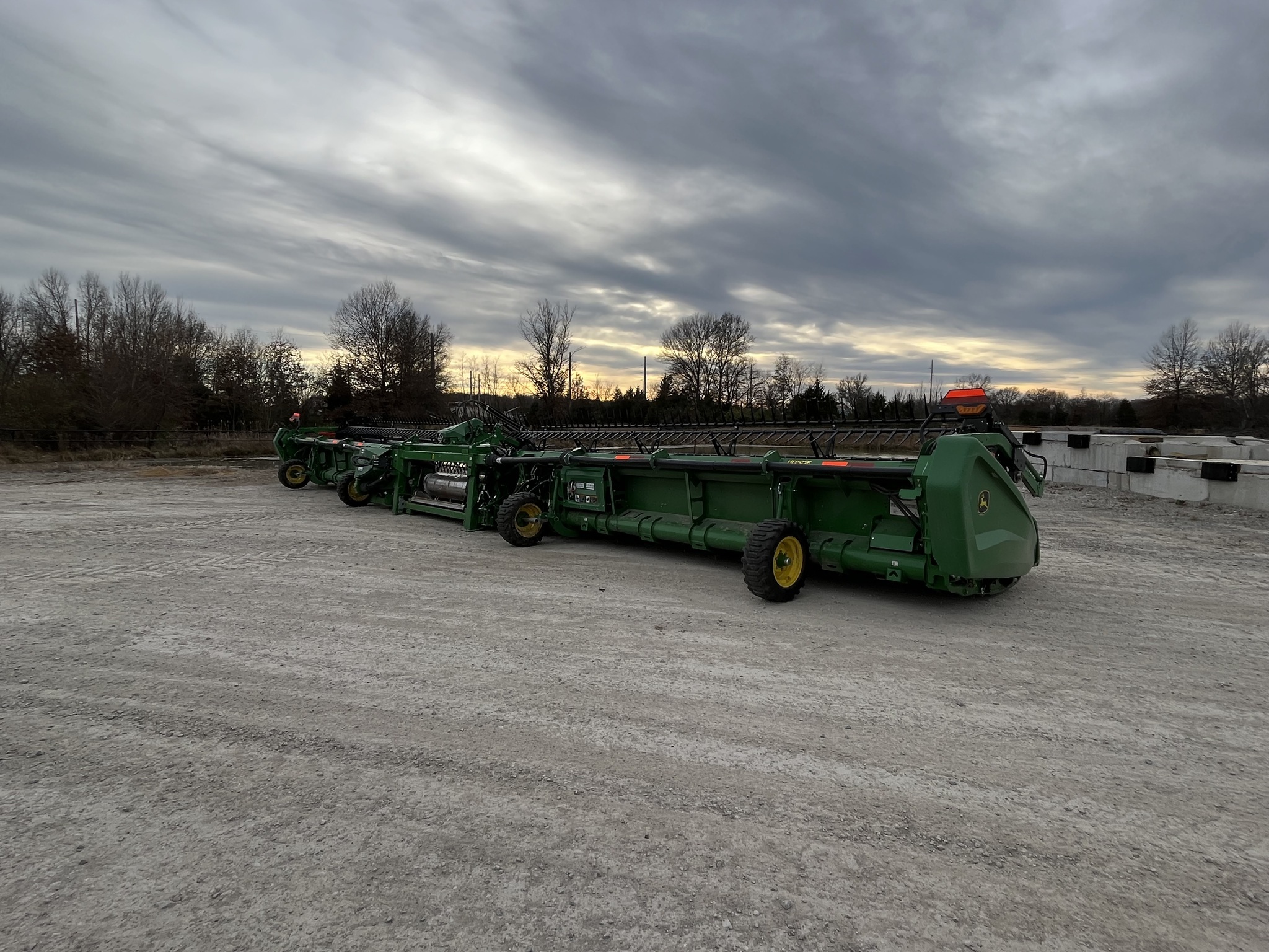 2022 John Deere HD50F Platform