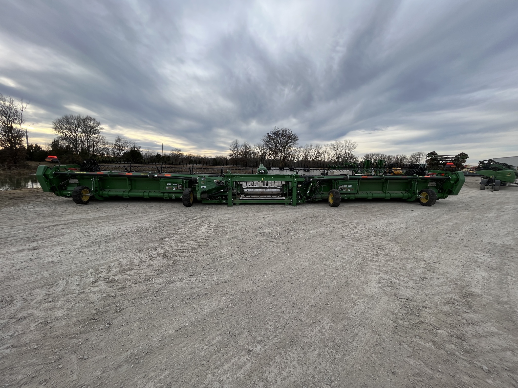 2022 John Deere HD50F Platform