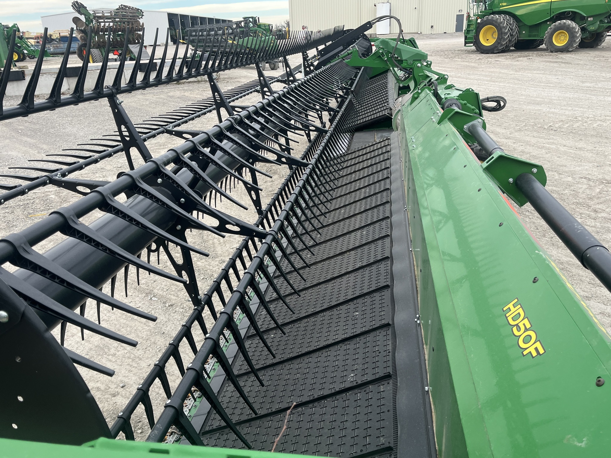 2022 John Deere HD50F Platform