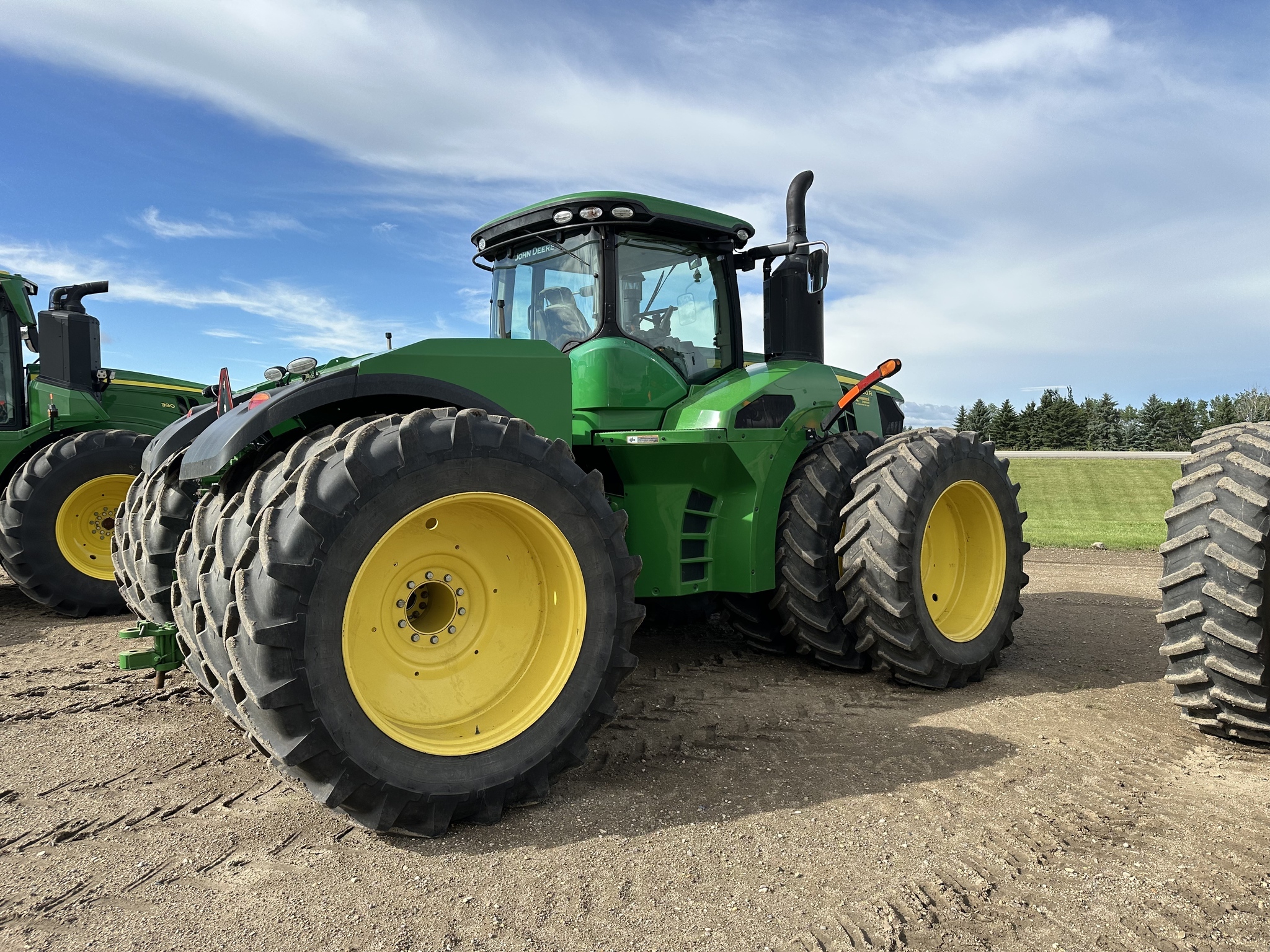 2015 John Deere 9620R Tractor