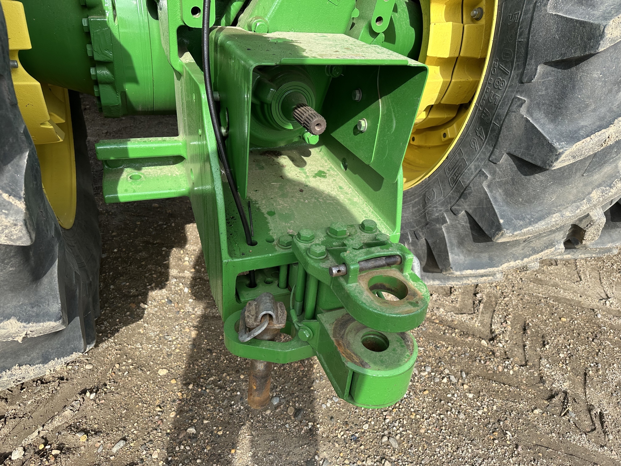 2015 John Deere 9620R Tractor