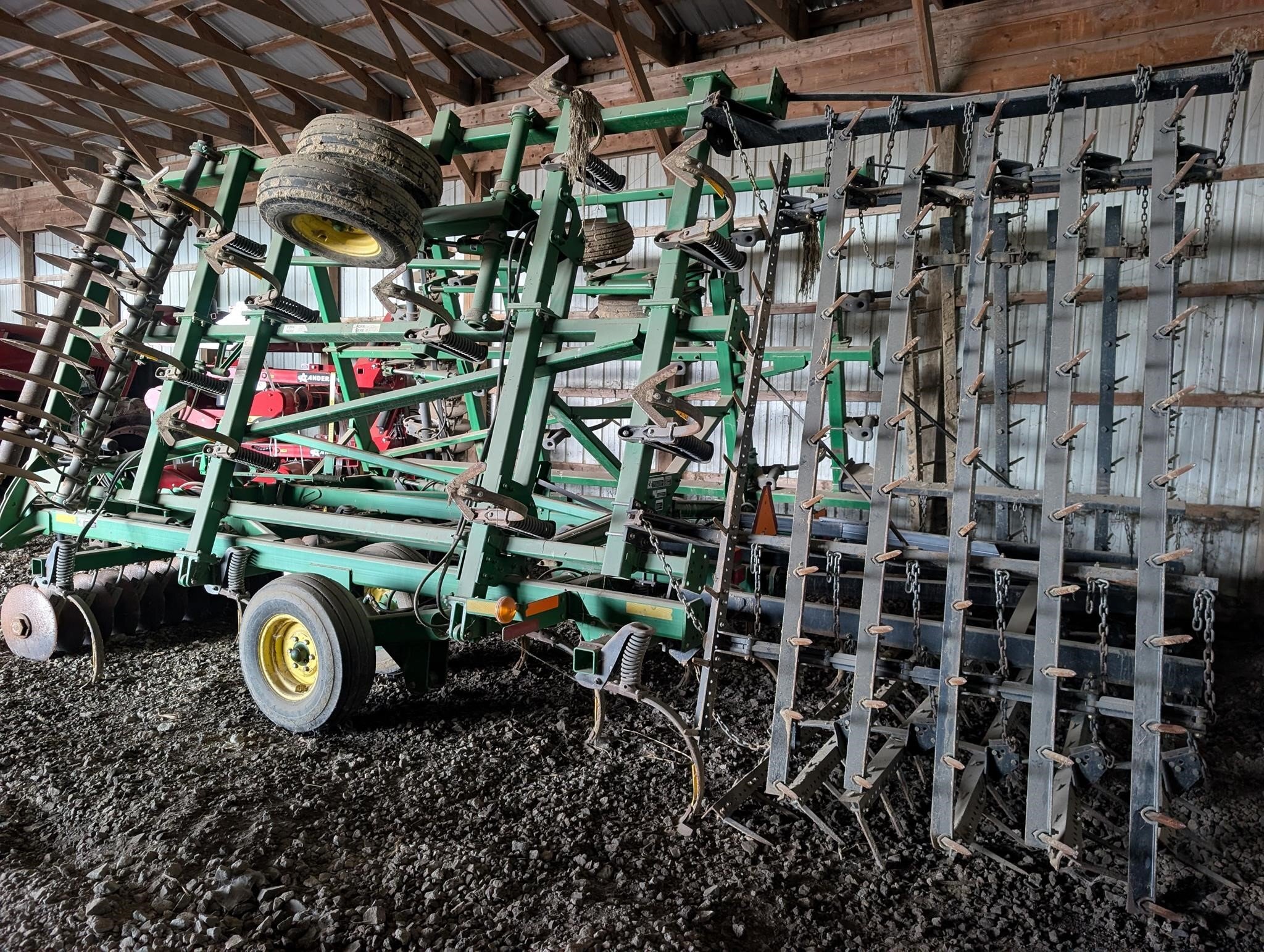  John Deere 2310 Soil Finisher