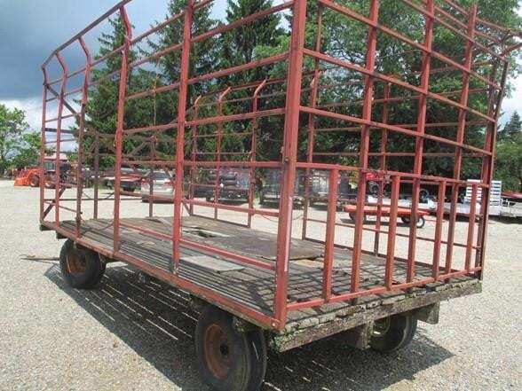 2000 John Deere 18 Corn Picker