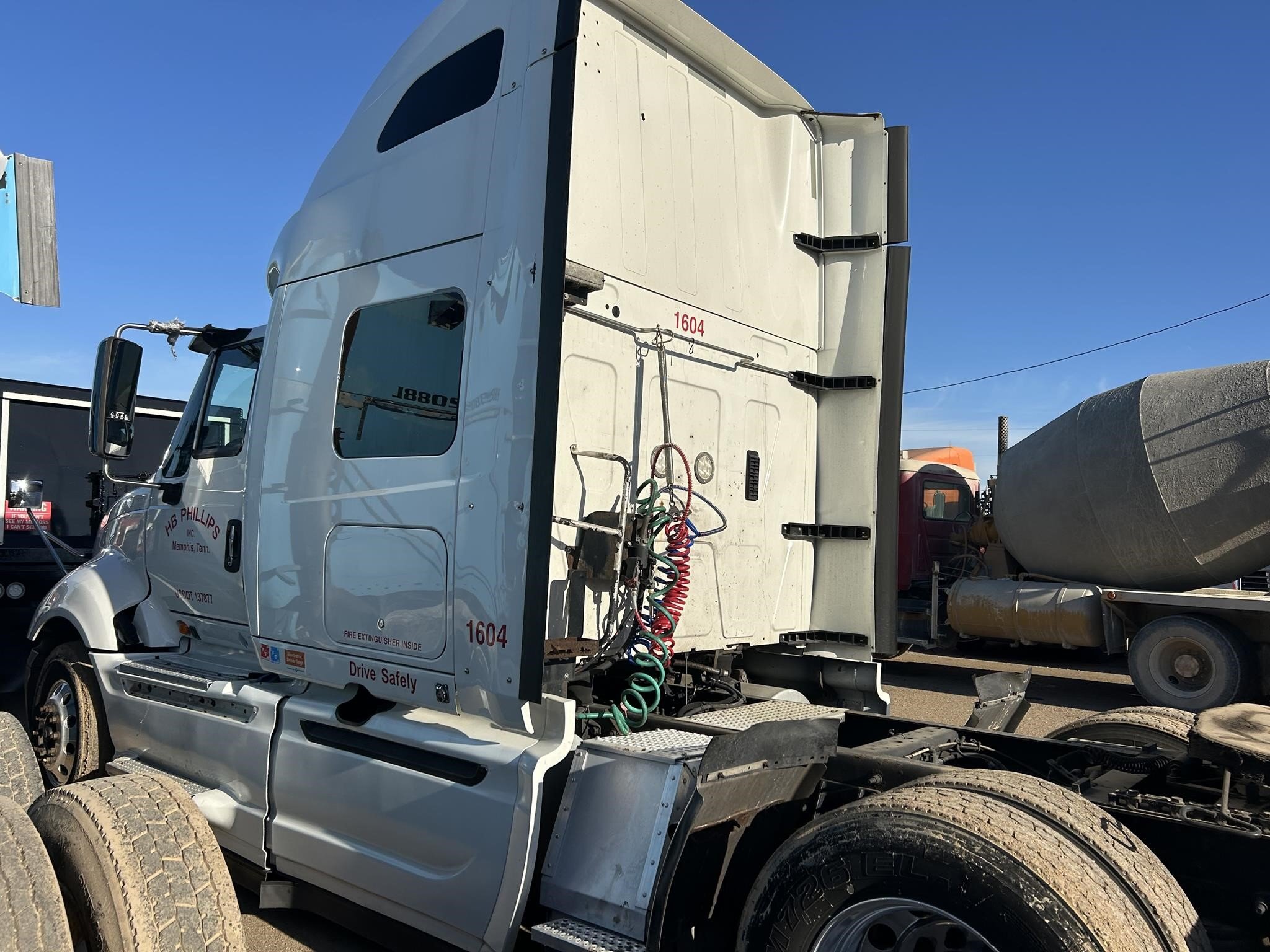 2016 International ProStar Semi Trucks/Trailer