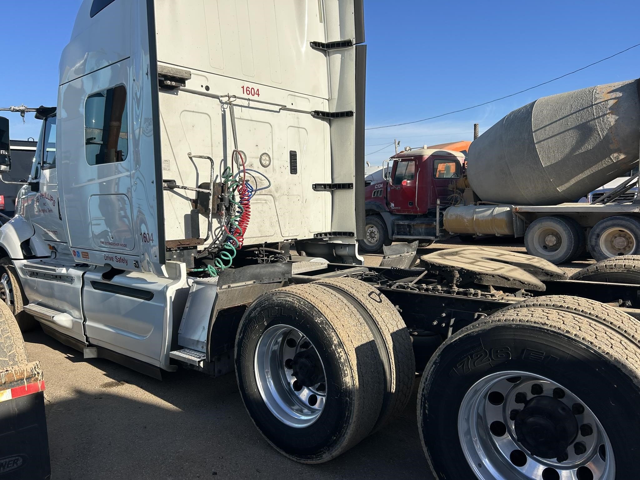 2016 International ProStar Semi Trucks/Trailer