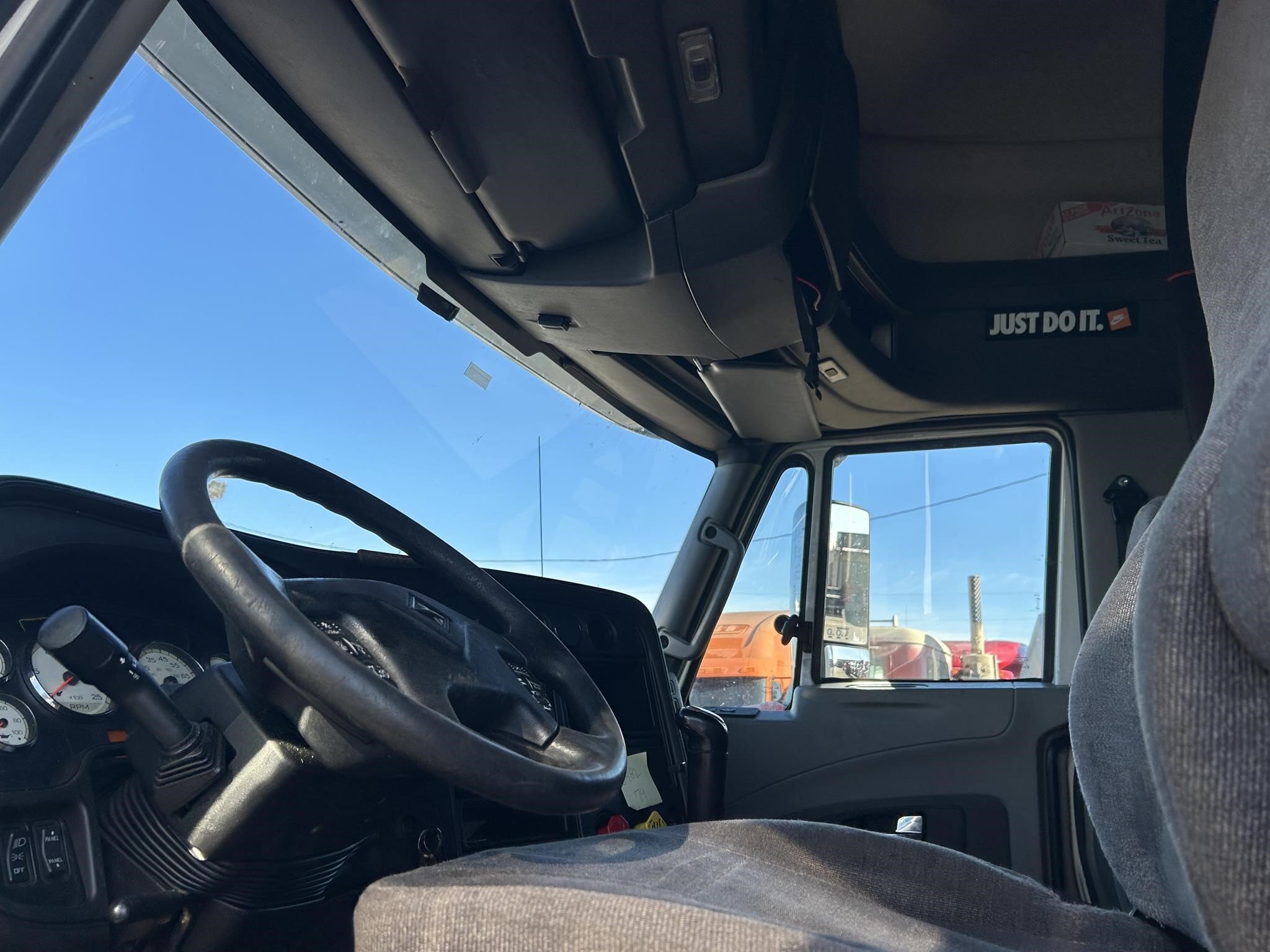2016 International ProStar Semi Trucks/Trailer