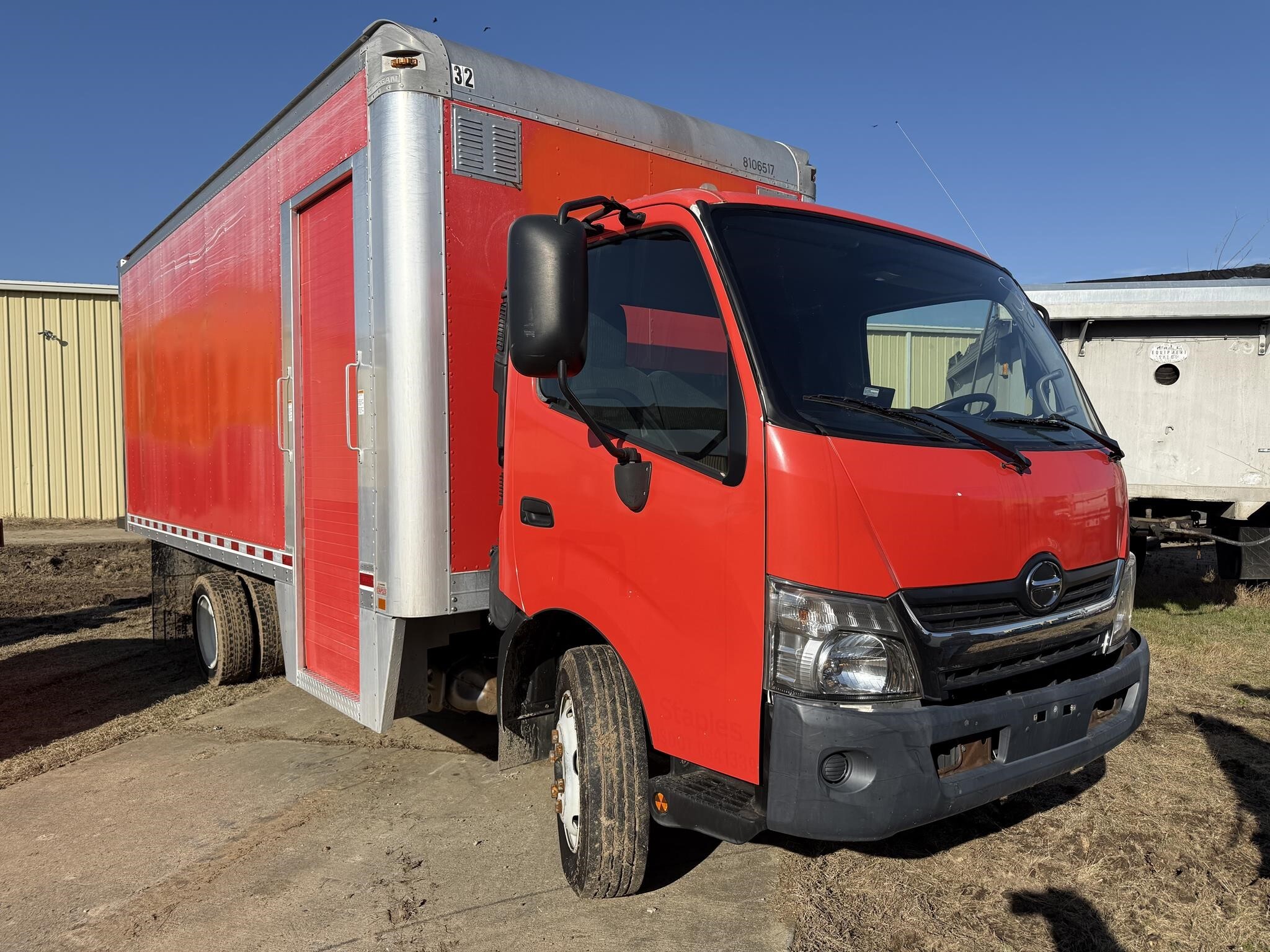 2018 Hino 195 Box Trucks/Trailer