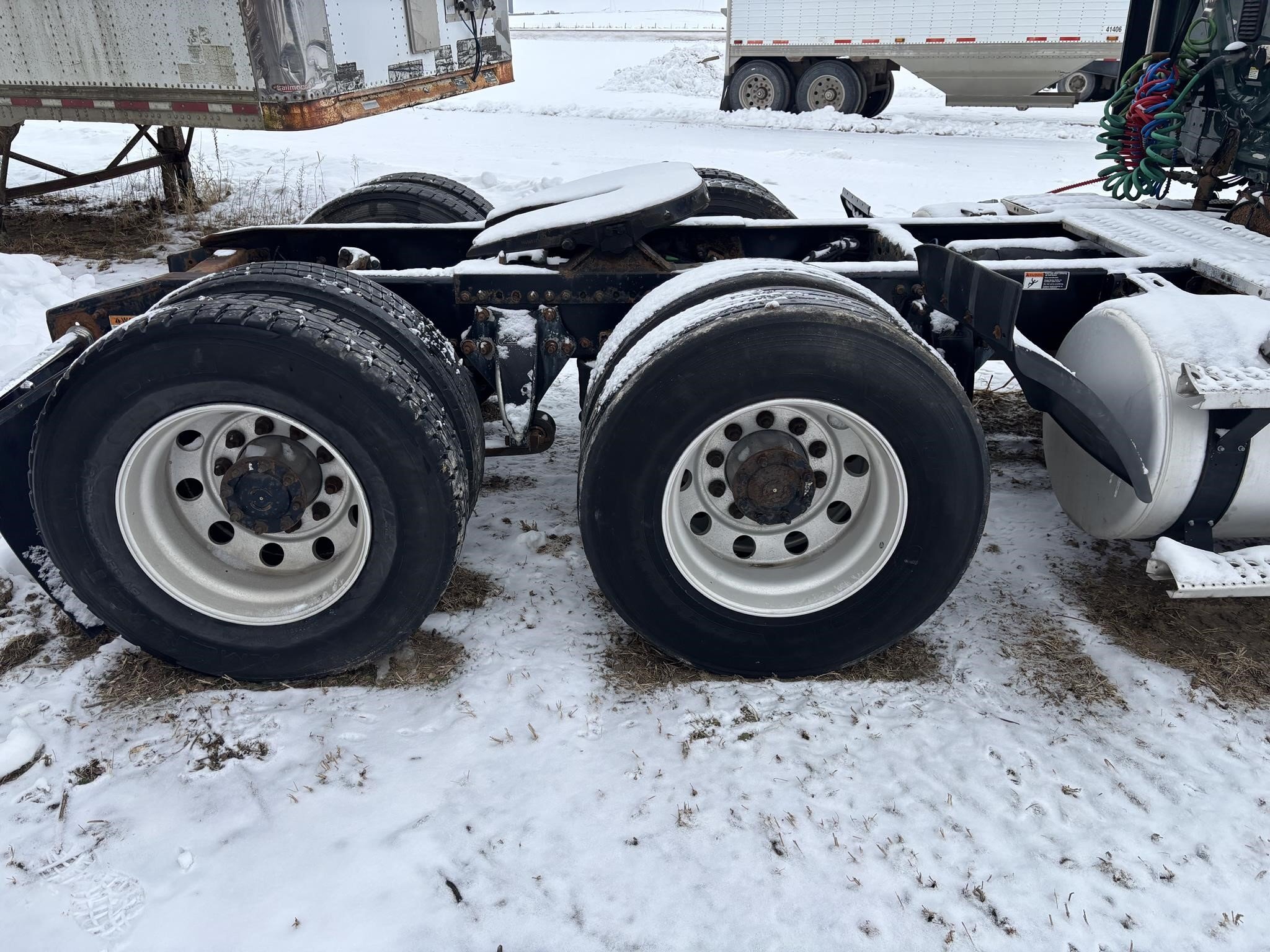2012 Freightliner Cascadia 125 Semi Trucks/Trailer