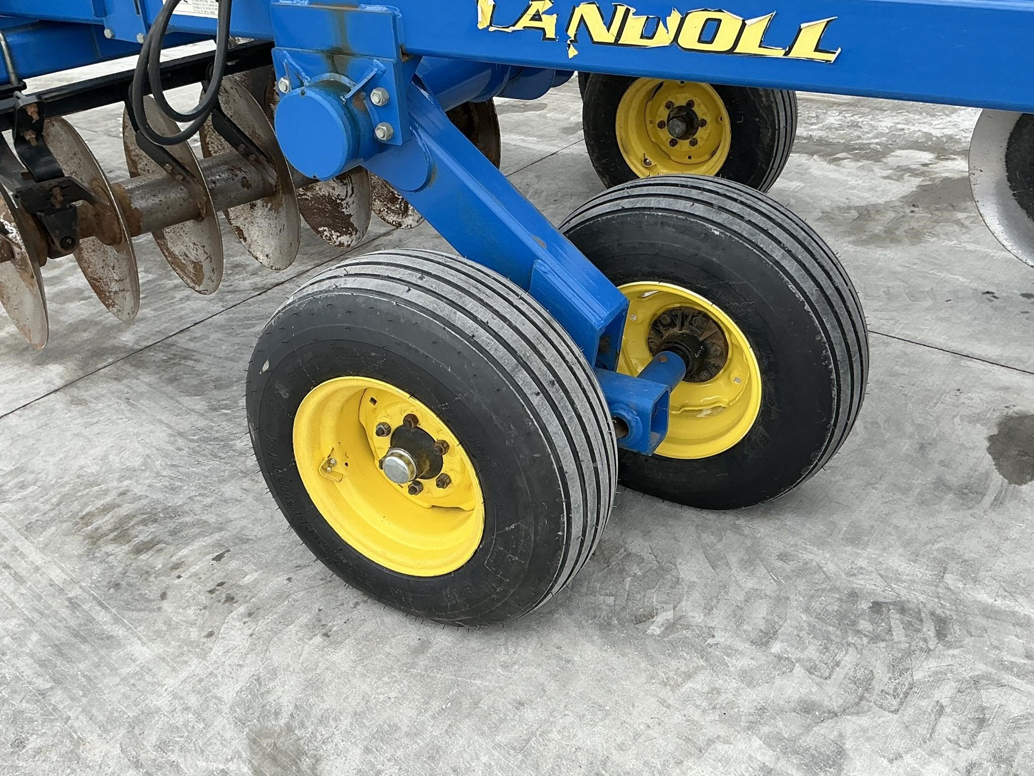 2013 Landoll 6230-23 Disk