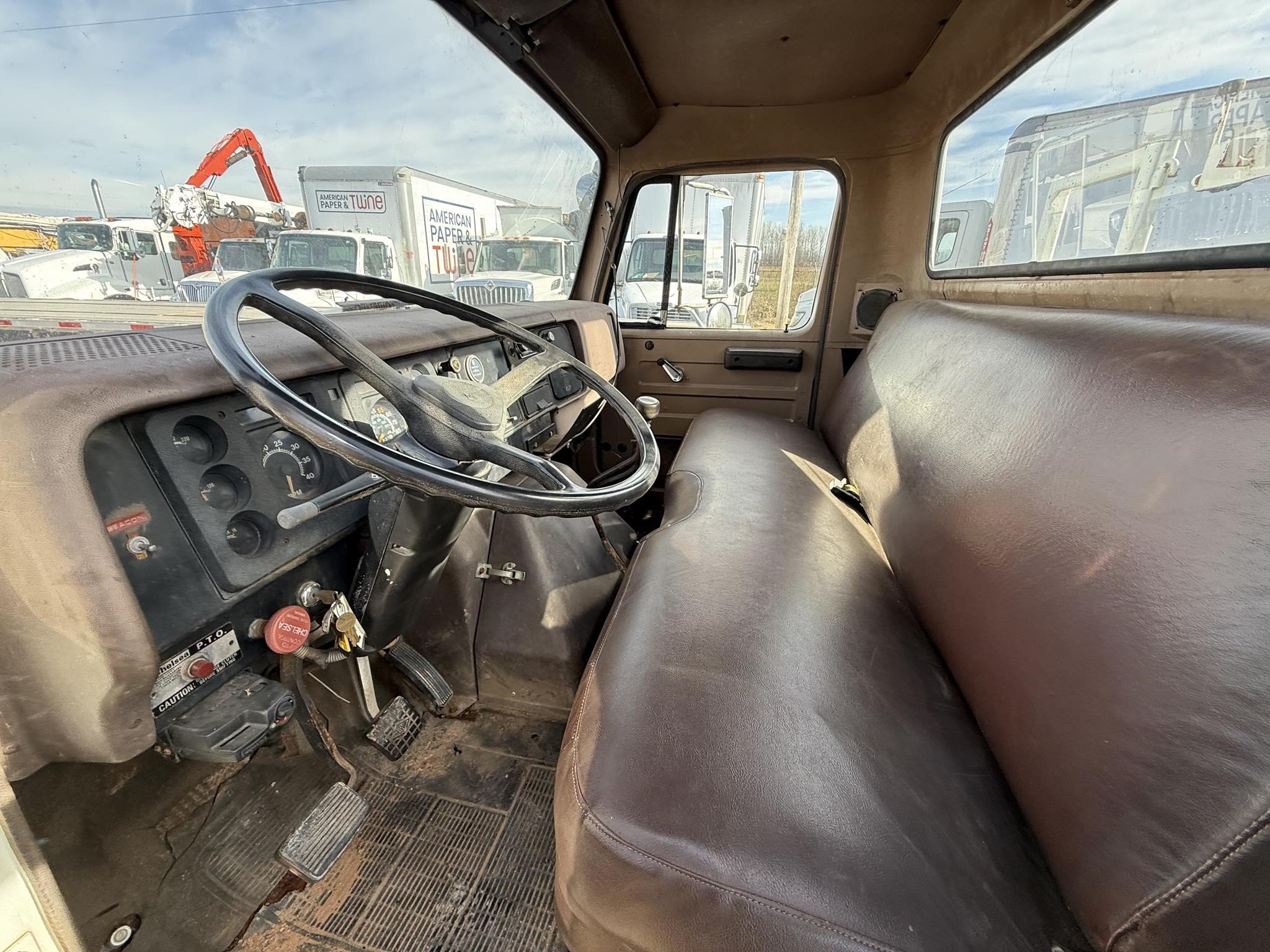 1984 Captain 1000 Crane