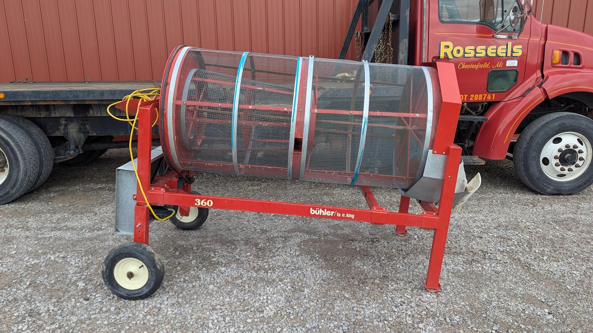  Buhler Farm King Y360 Grain Vac