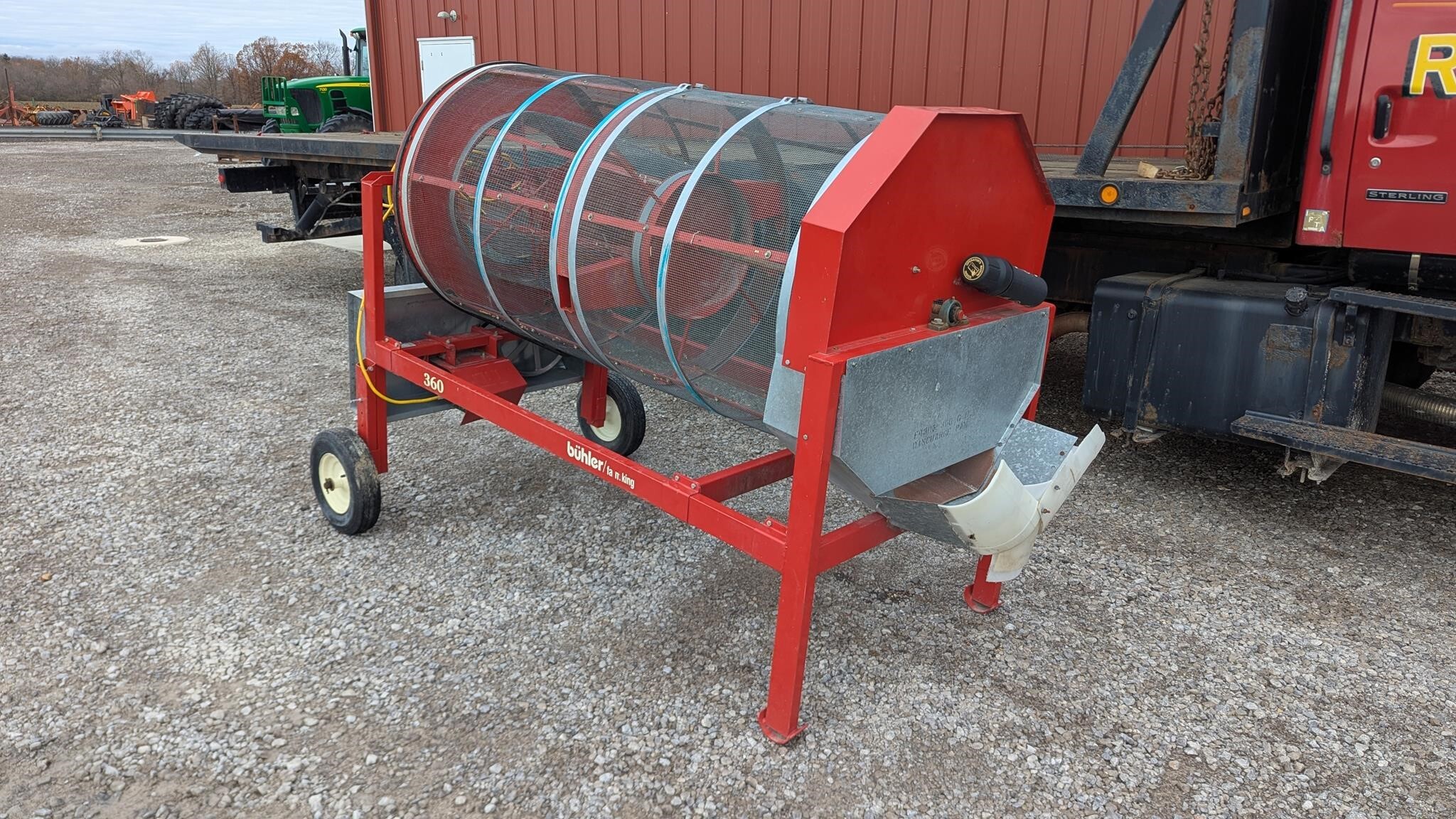  Buhler Farm King Y360 Grain Vac