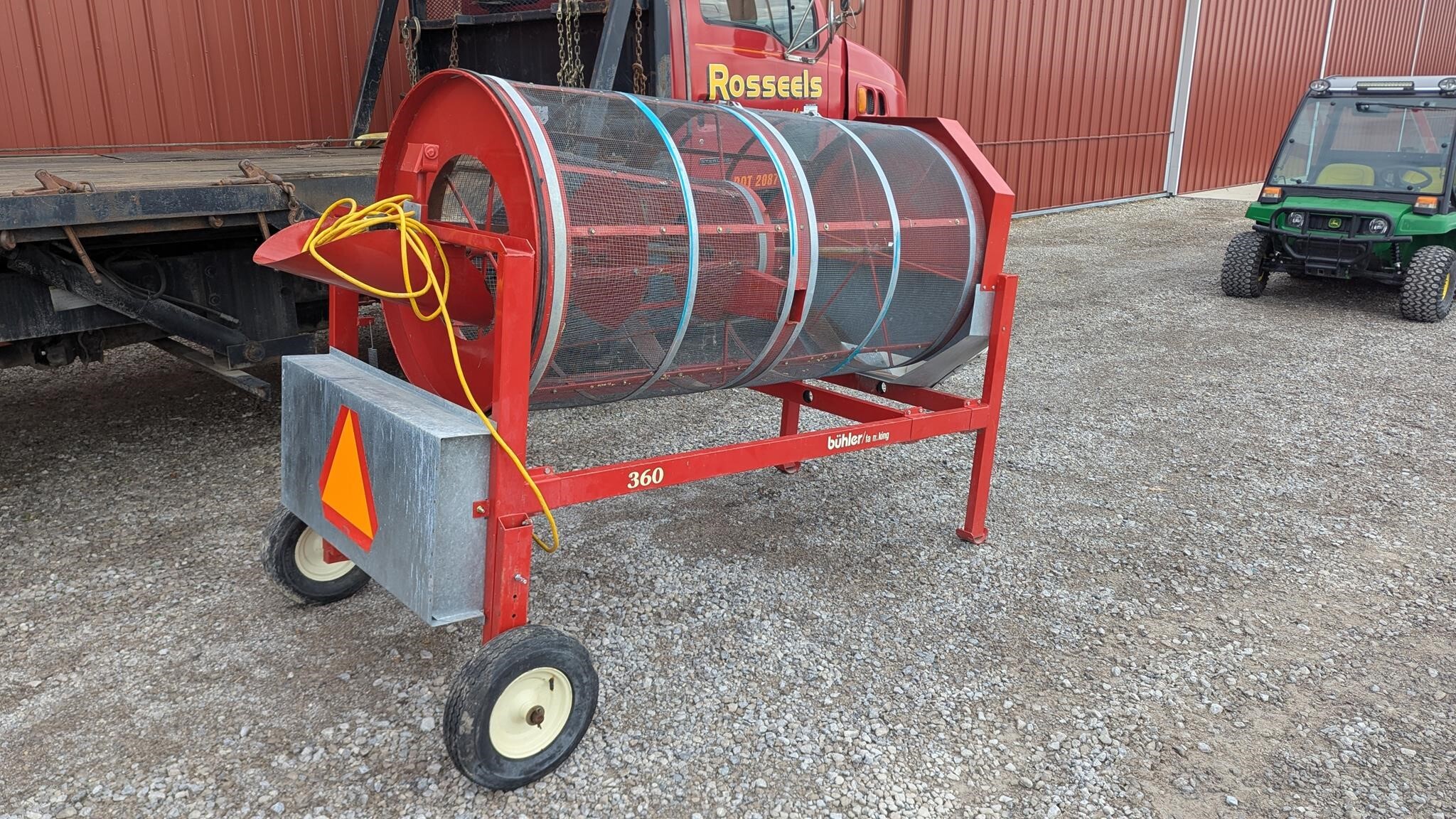  Buhler Farm King Y360 Grain Vac